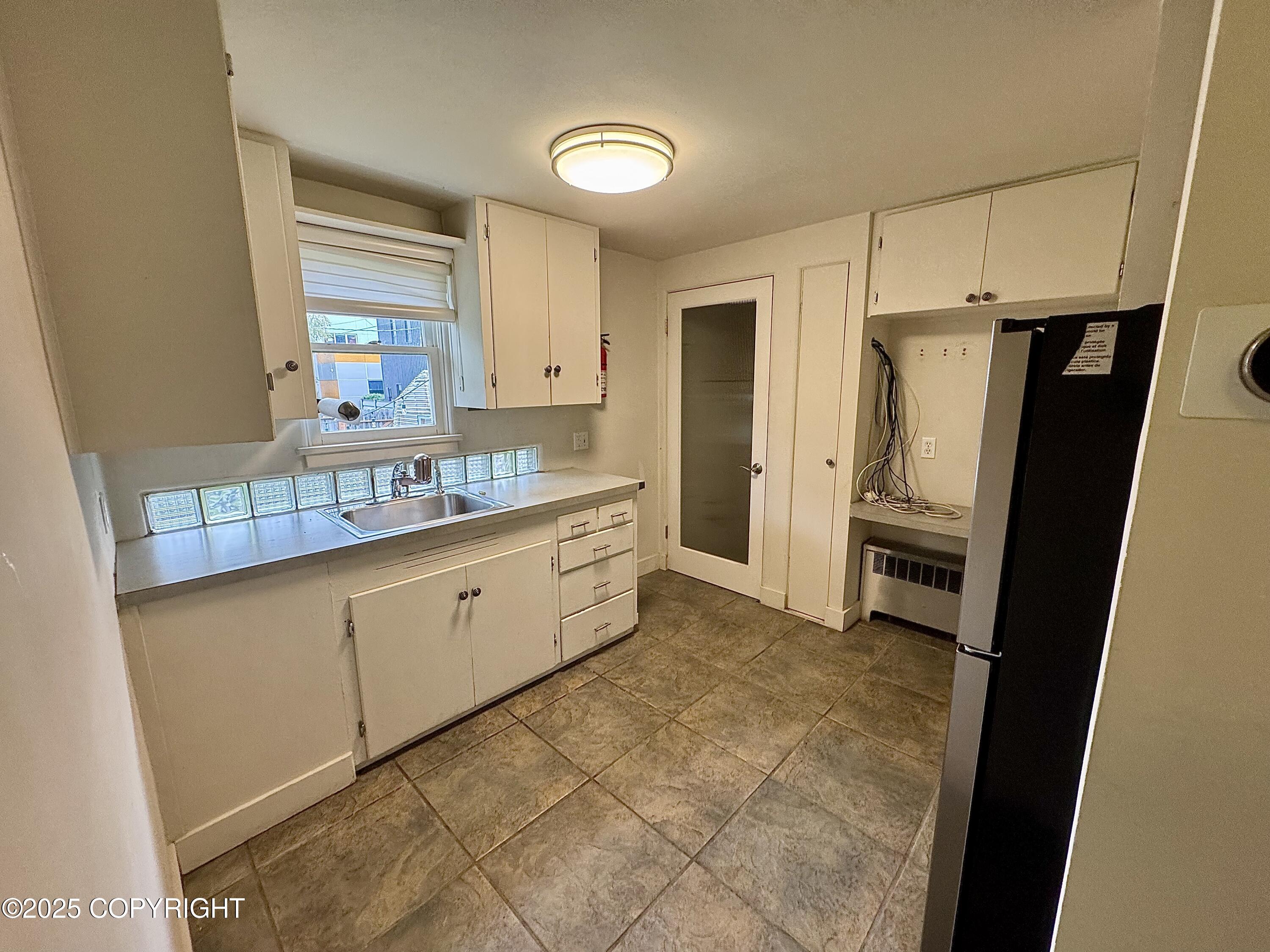 124 E 7th Avenue Property Photo 17