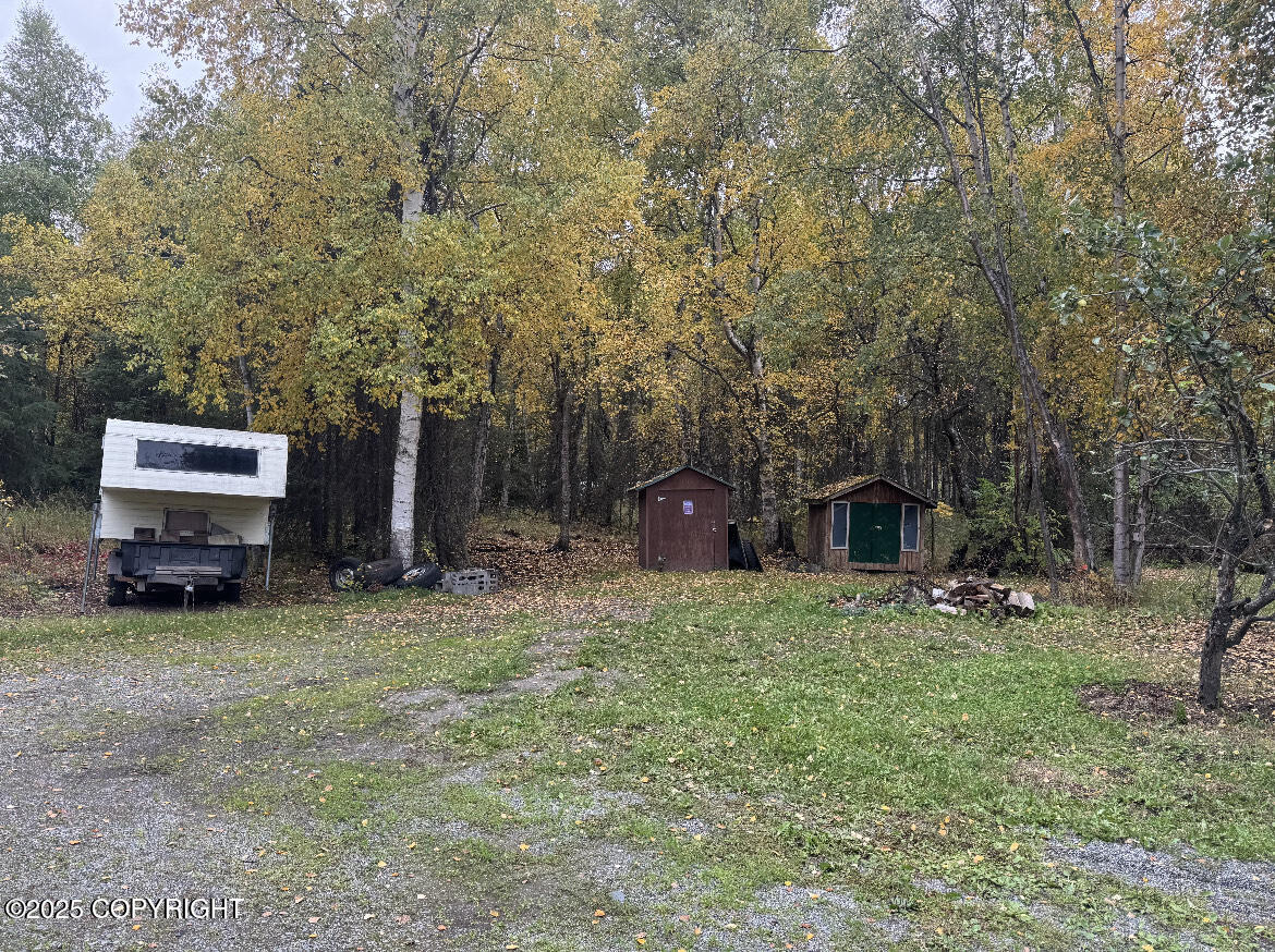 6017 Collins Way Property Photo 7