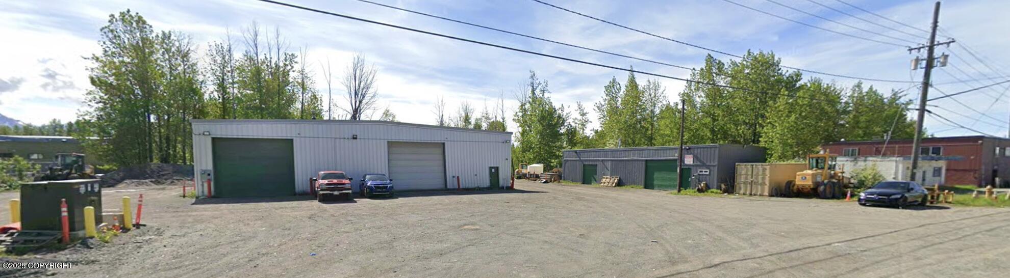 2014 N Post Road Property Photo 2