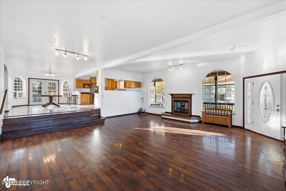 35841 Irons Avenue Property Photo 7