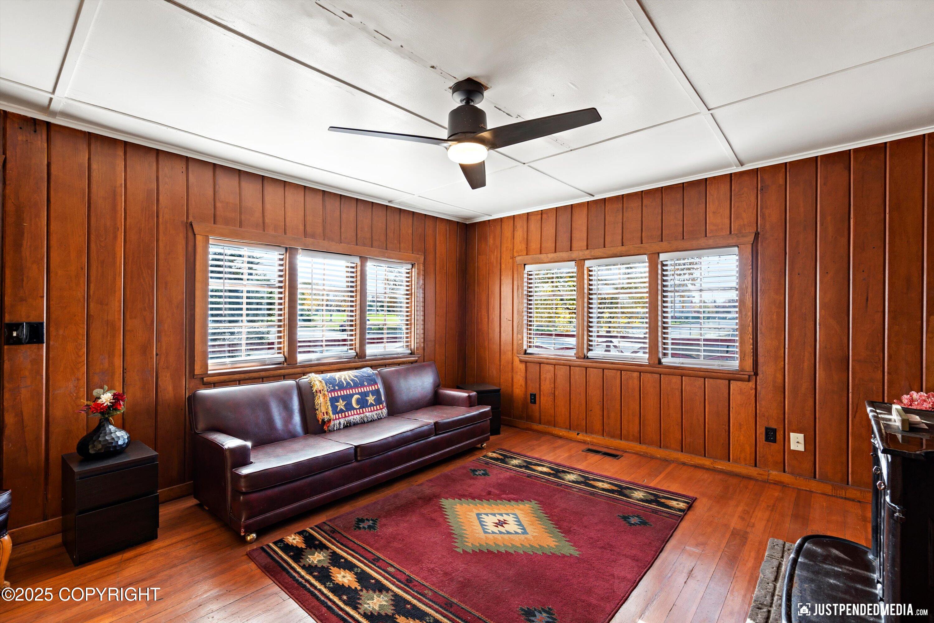 624 Karluk Street Property Photo 10