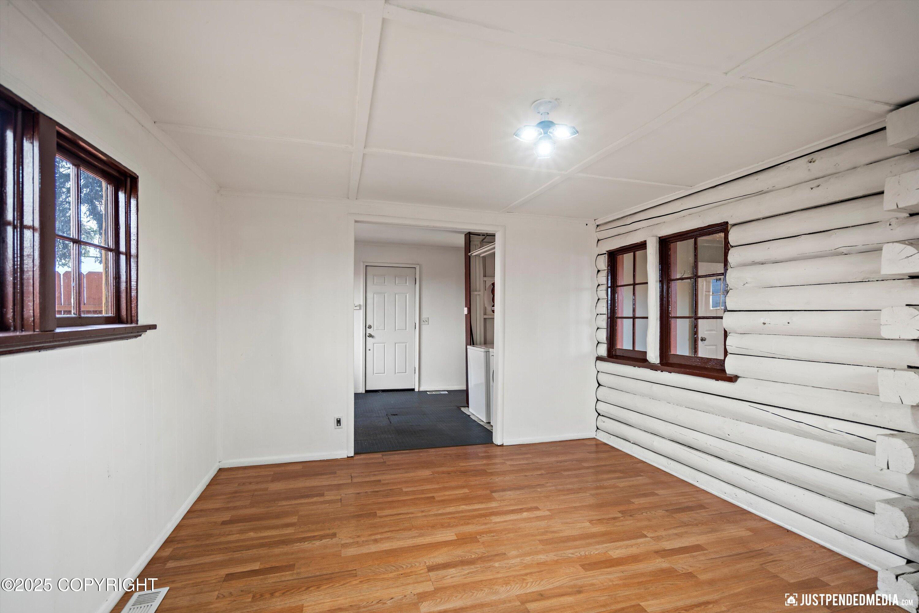 624 Karluk Street Property Photo 14