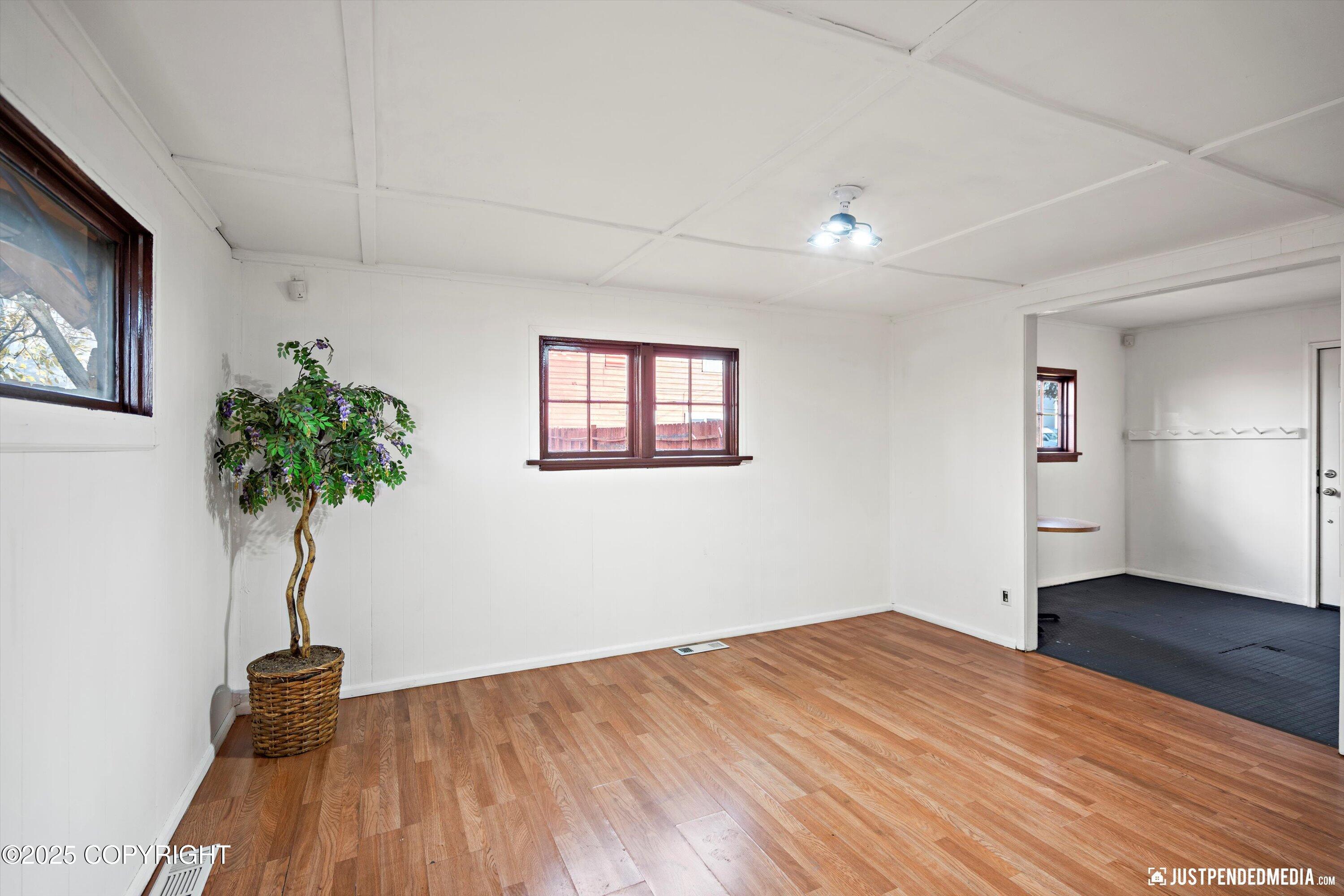624 Karluk Street Property Photo 29