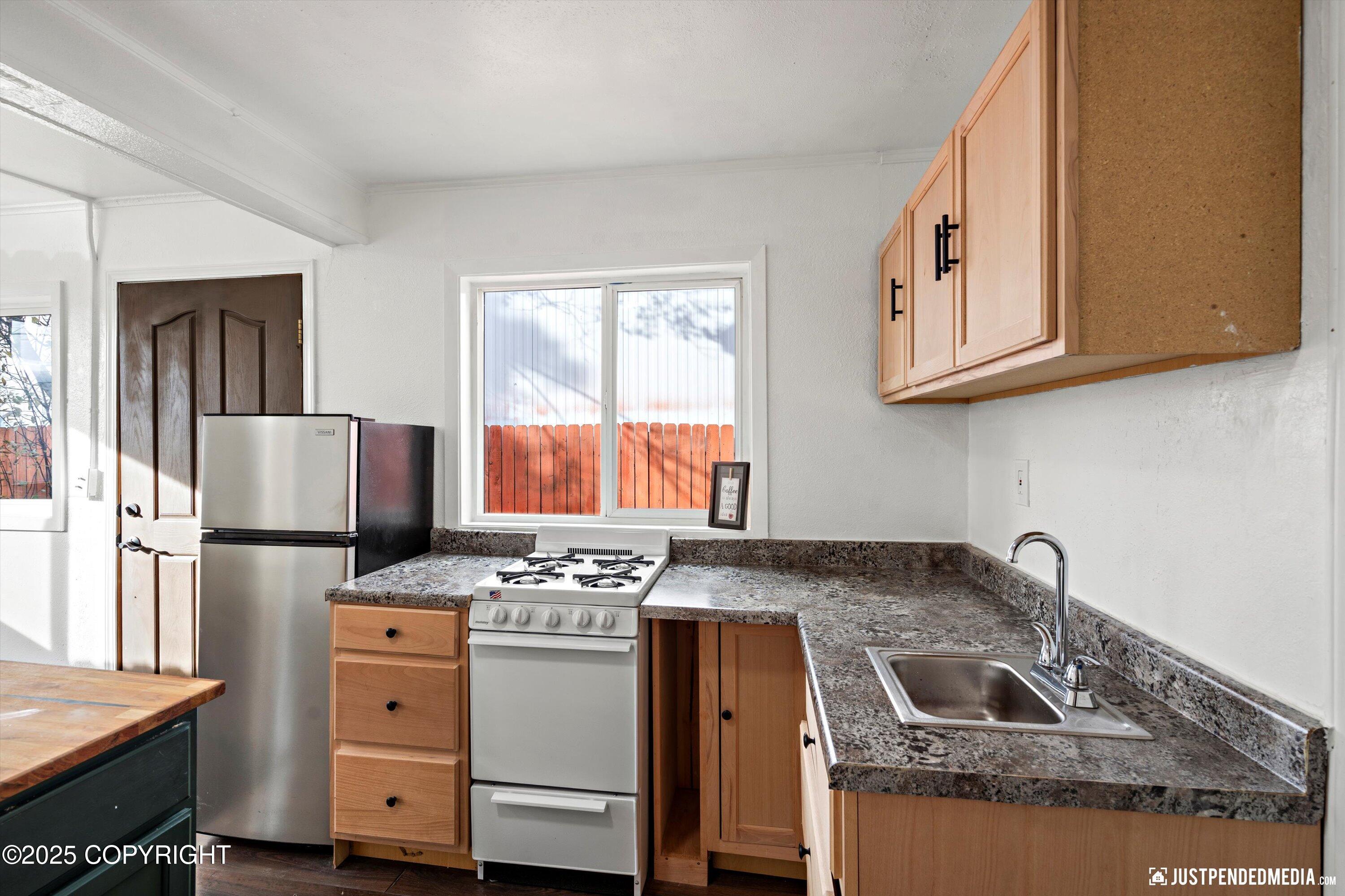 624 Karluk Street Property Photo 46