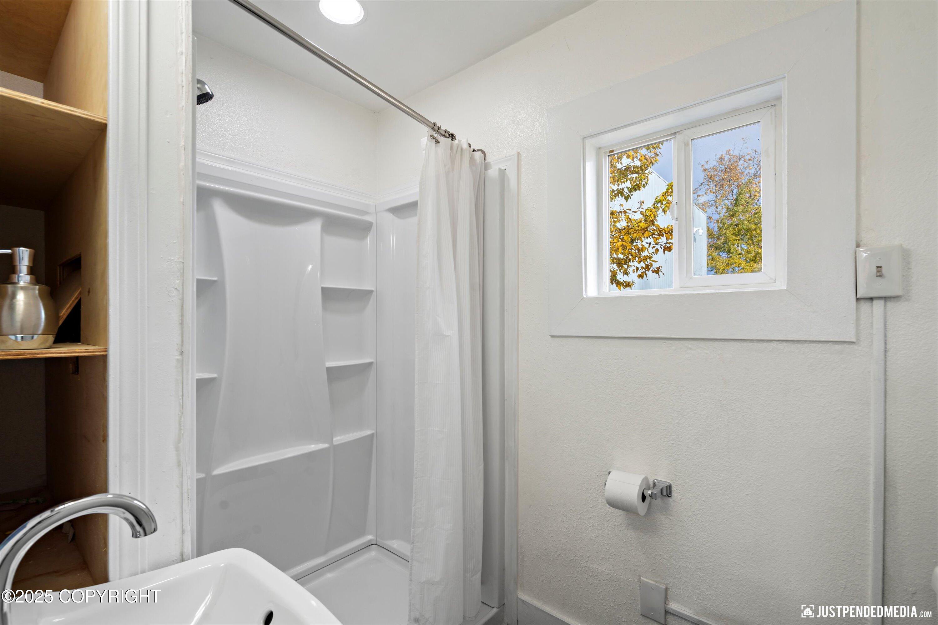 624 Karluk Street Property Photo 52