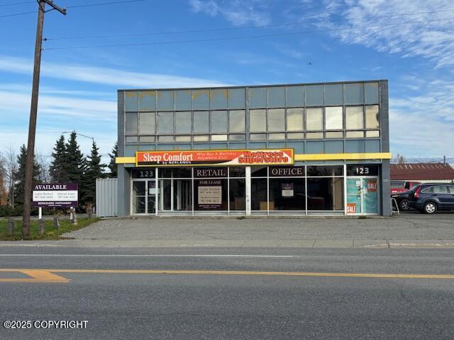 123 E Fireweed Lane #f Property Photo 2