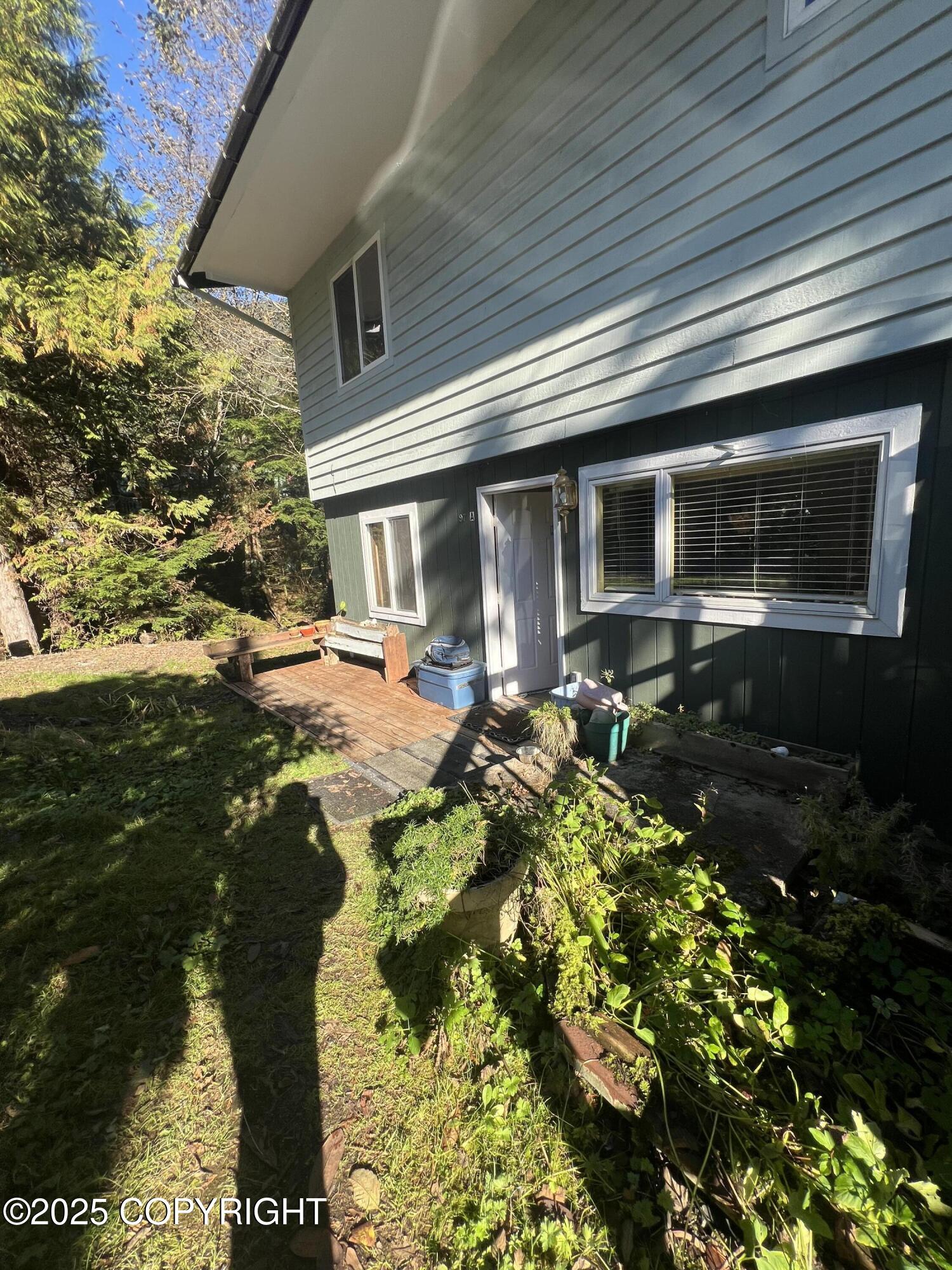 97 Huckleberry Circle Property Photo 4
