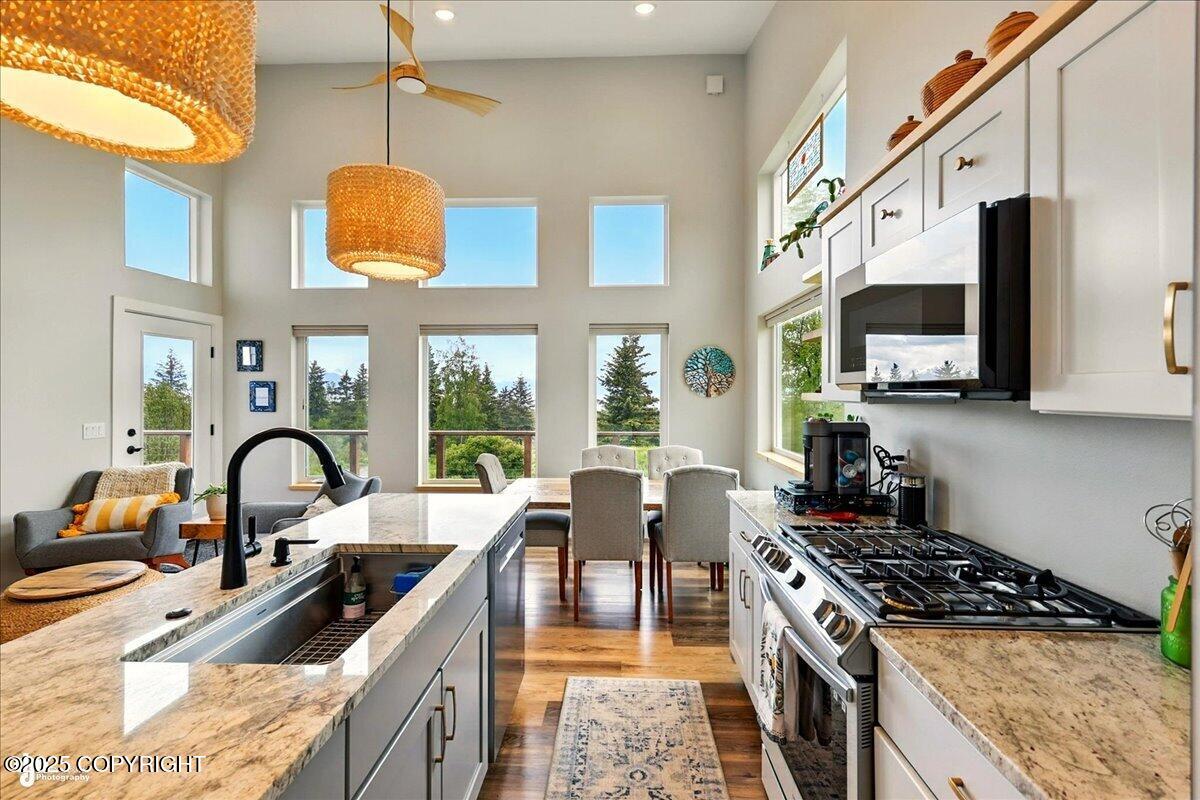 40055 Johnna Circle Property Photo 5