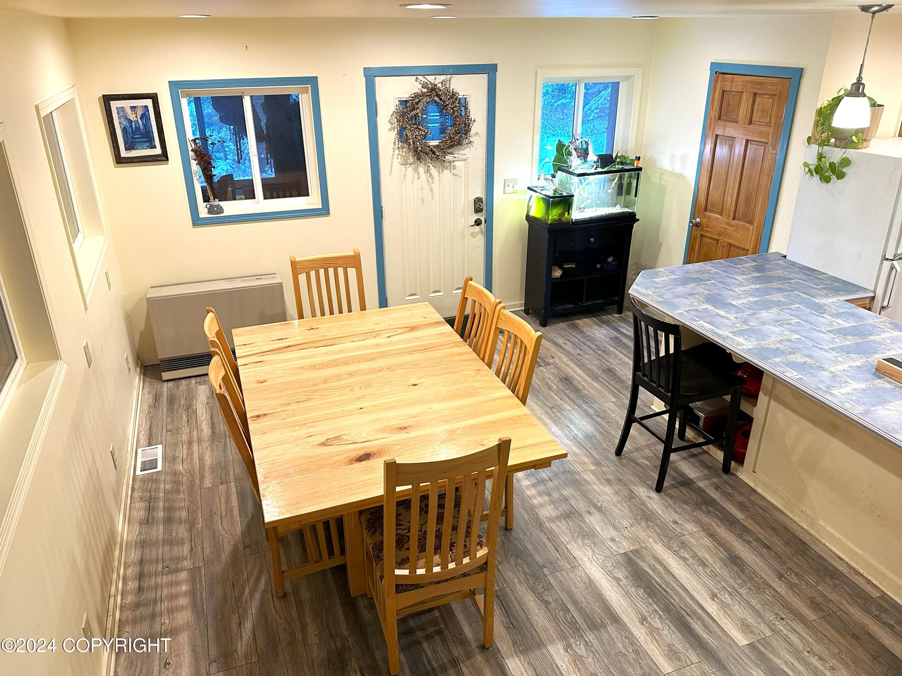 306 Hemlock Court Property Photo 6