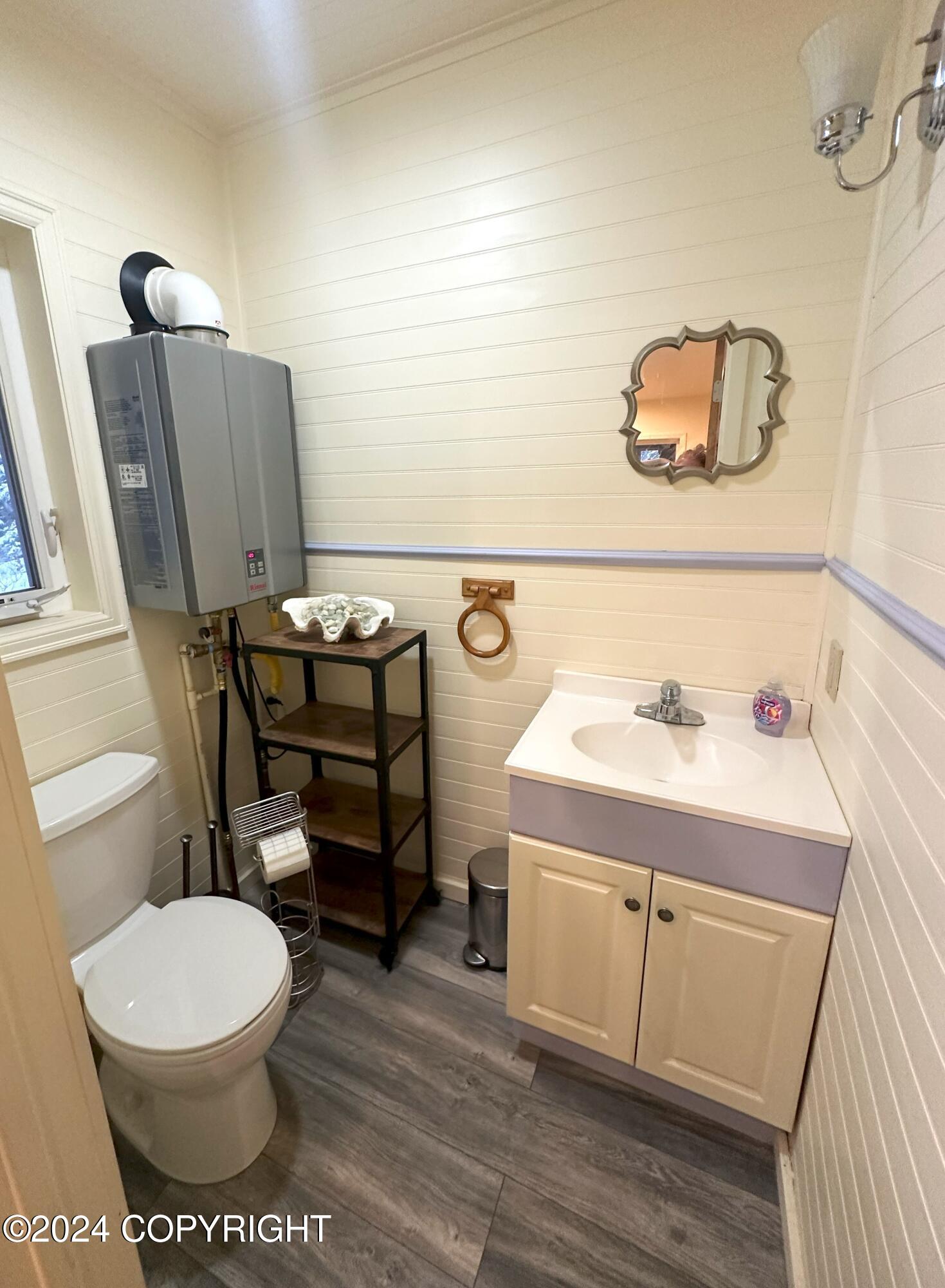 306 Hemlock Court Property Photo 14