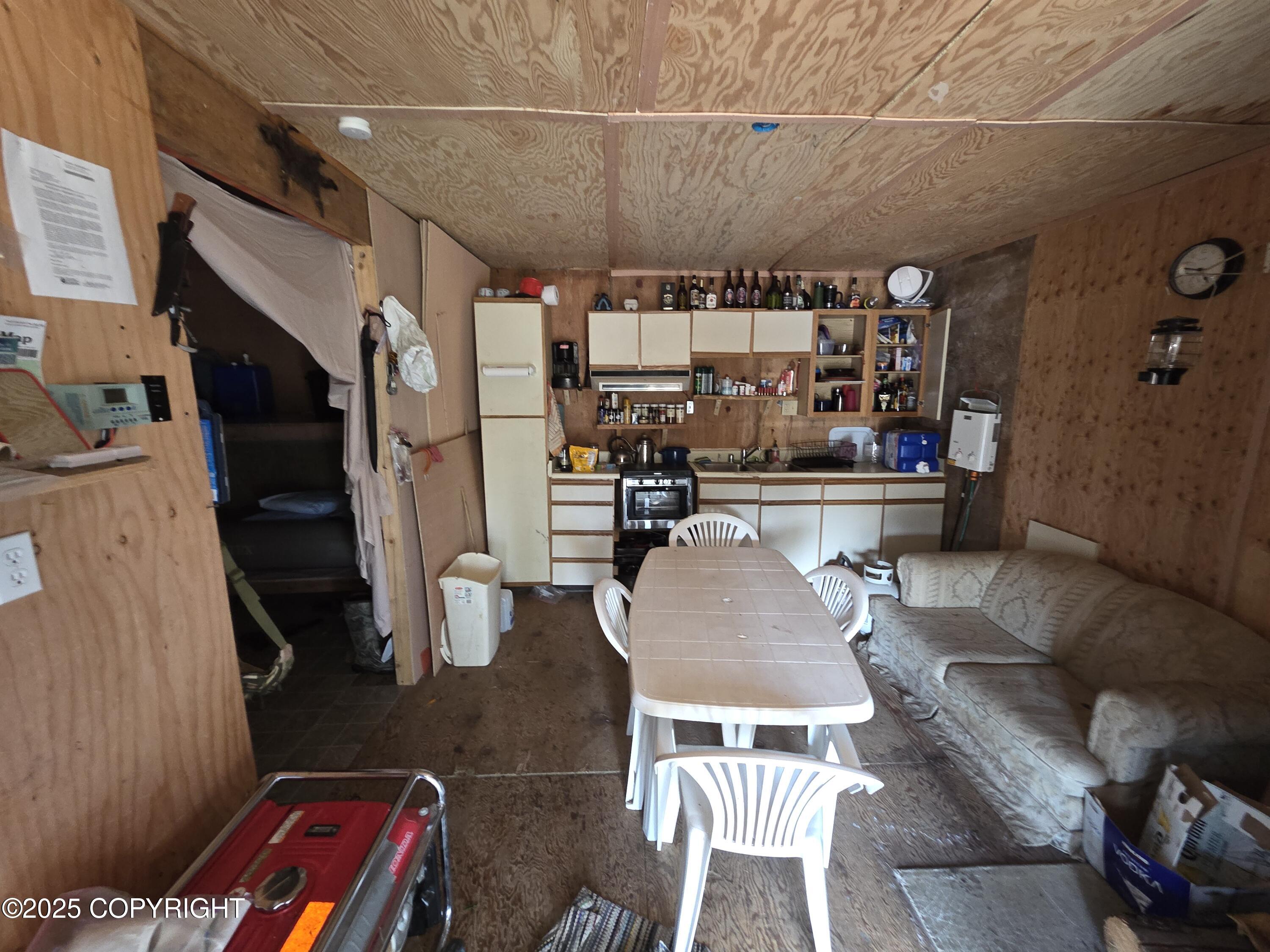 7240 W Willow Fishhook Road Property Photo 18