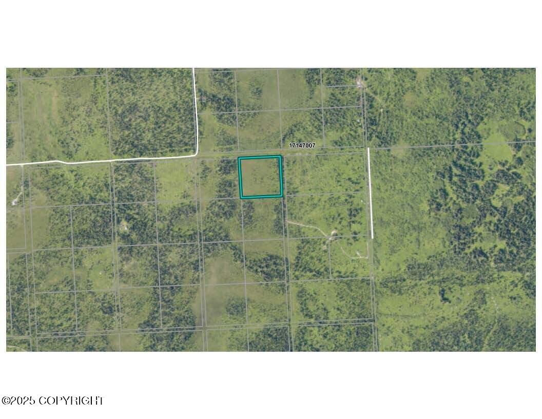 36075 Flinstone Street Property Photo 6