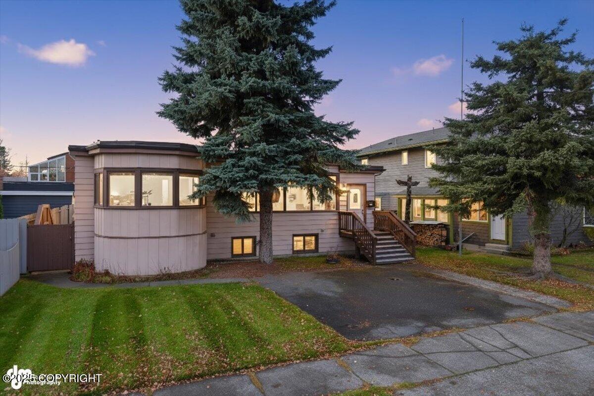 1110 F Street Property Photo 1