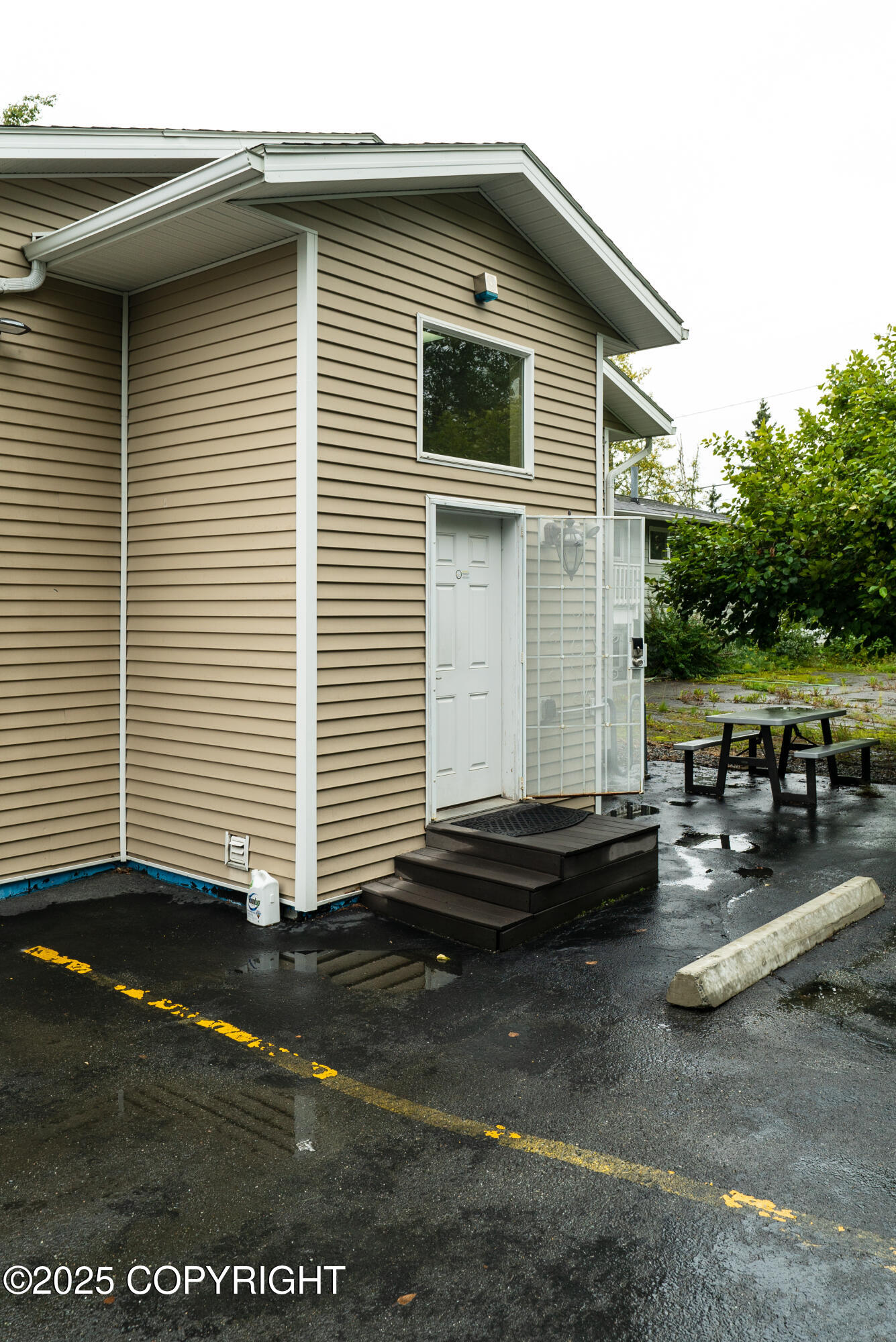 4119 Laurel Street Property Photo 7