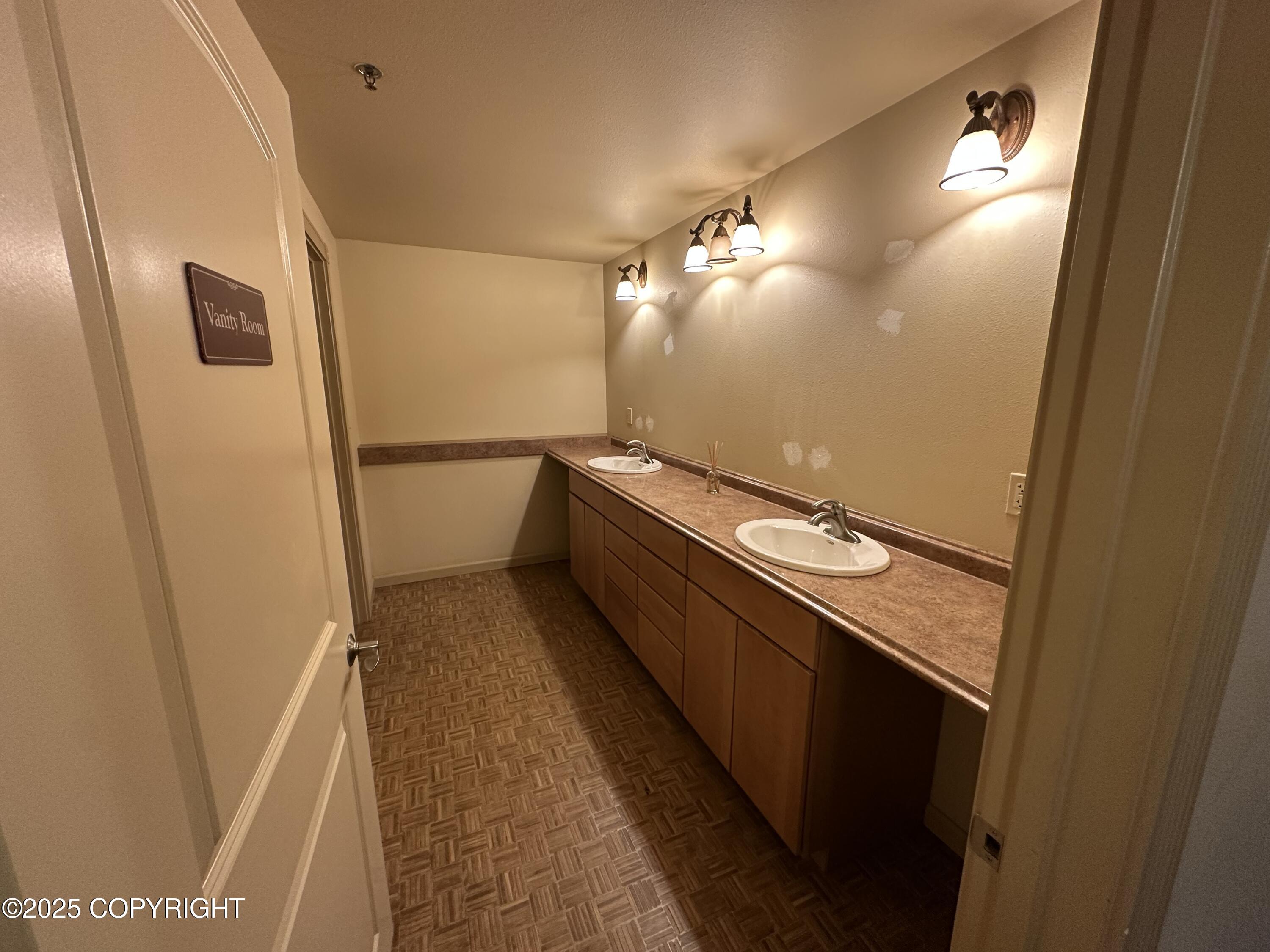 4119 Laurel Street Property Photo 18