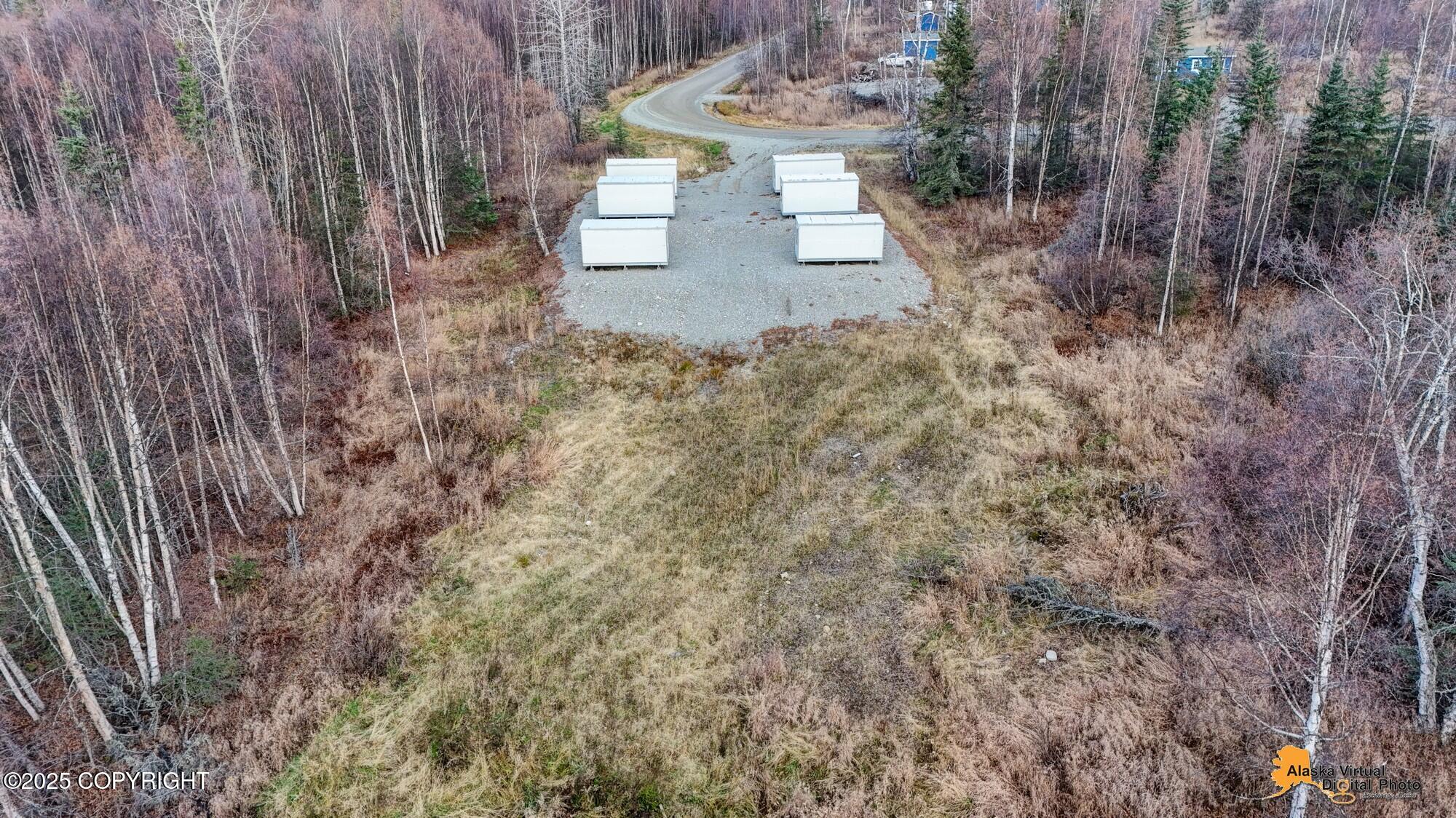 7076 N Sunset Drive Property Photo 4
