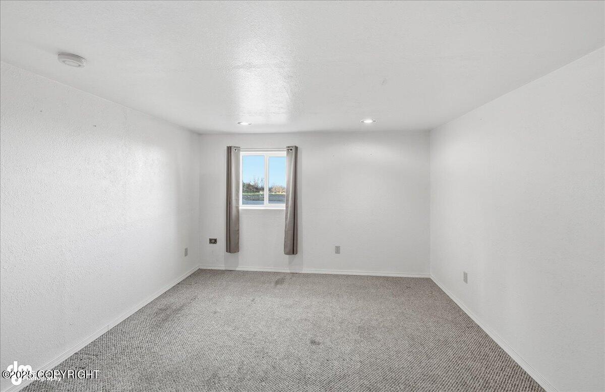65265 Knob Hill Road Property Photo 49