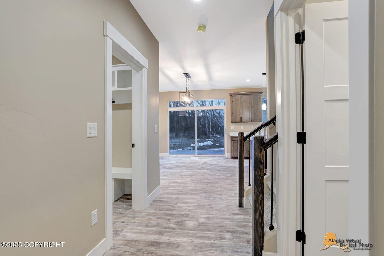 574 N Joppa Circle Property Photo 4