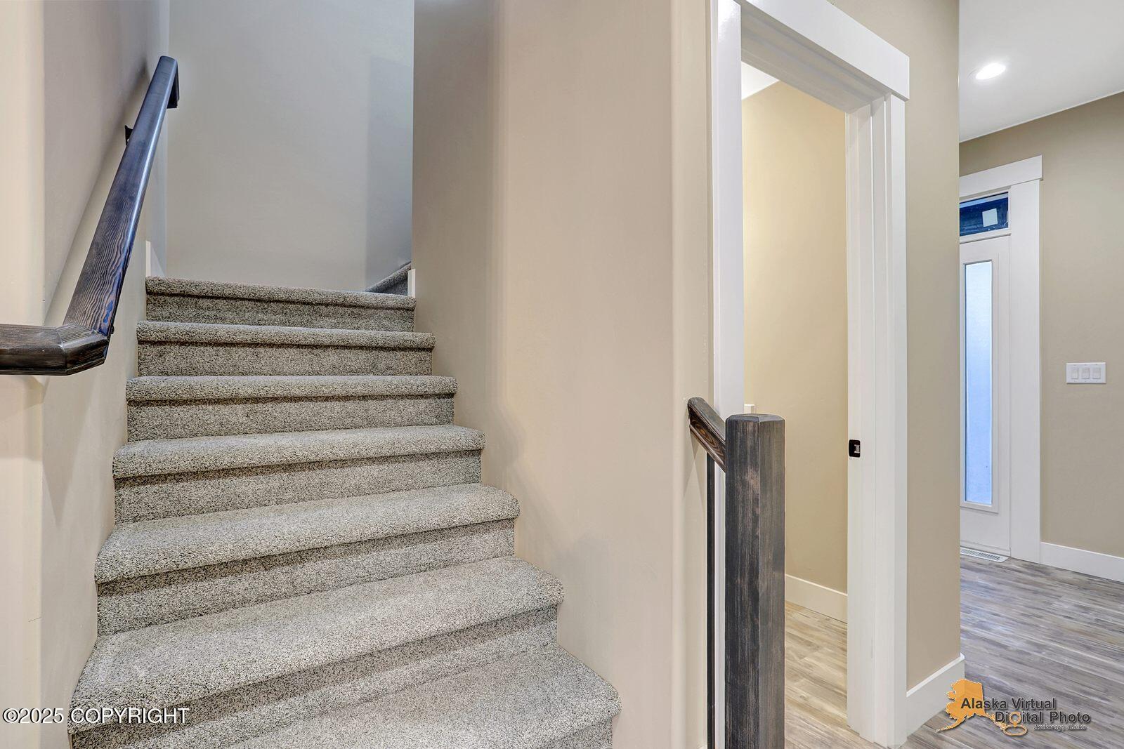 574 N Joppa Circle Property Photo 6
