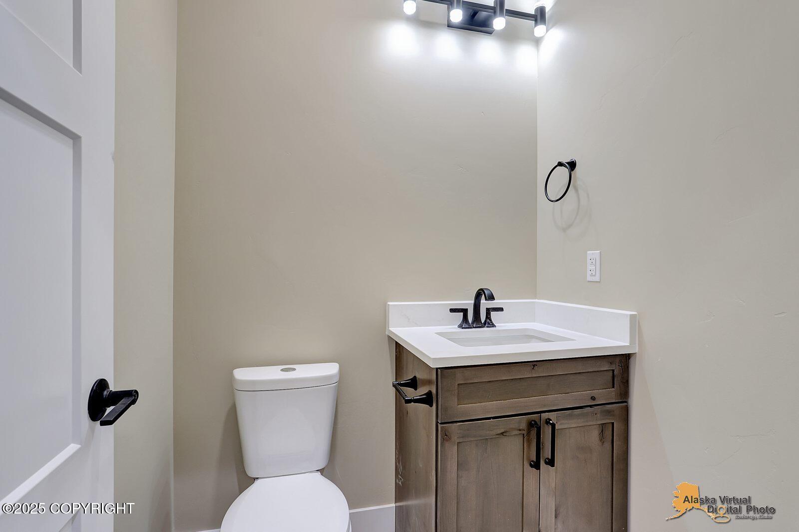 574 N Joppa Circle Property Photo 7