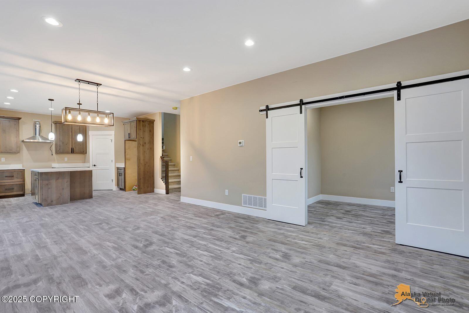 574 N Joppa Circle Property Photo 17