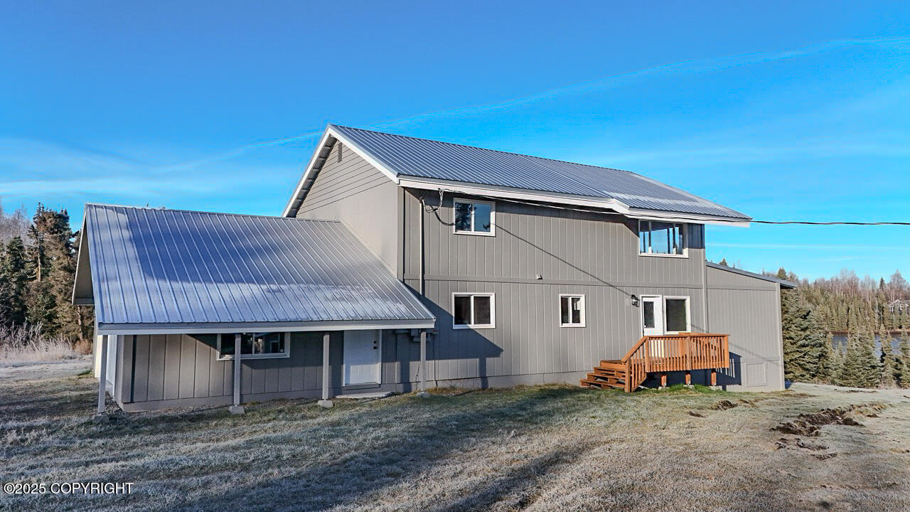 42016 Dolly Varden Way Property Photo 3