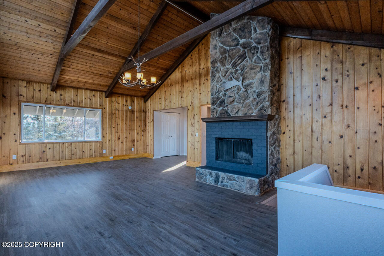 42016 Dolly Varden Way Property Photo 8