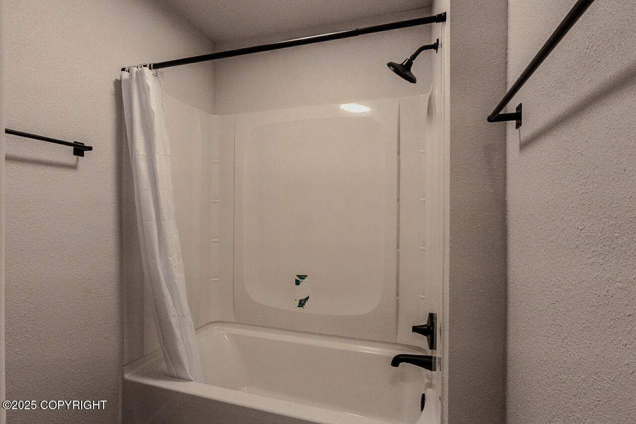 42016 Dolly Varden Way Property Photo 20