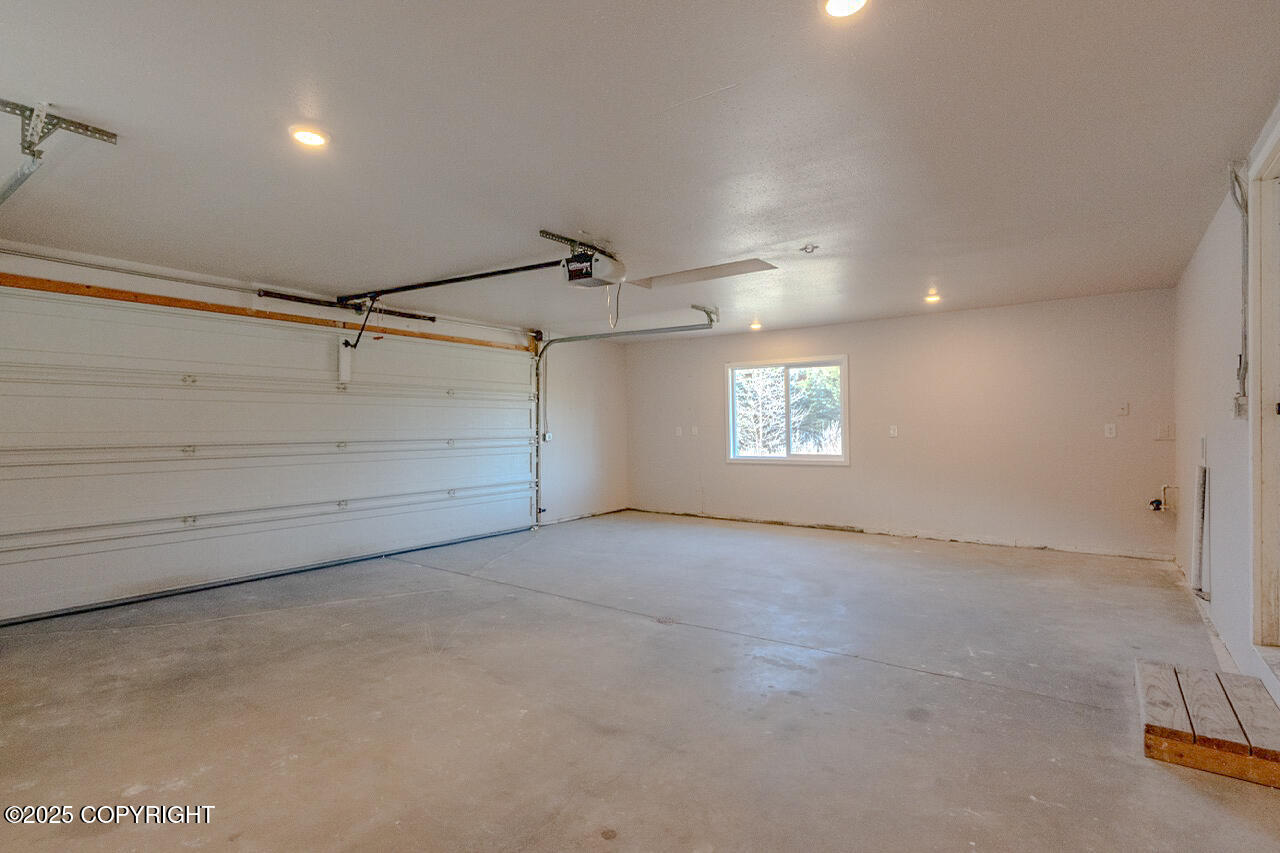 42016 Dolly Varden Way Property Photo 29