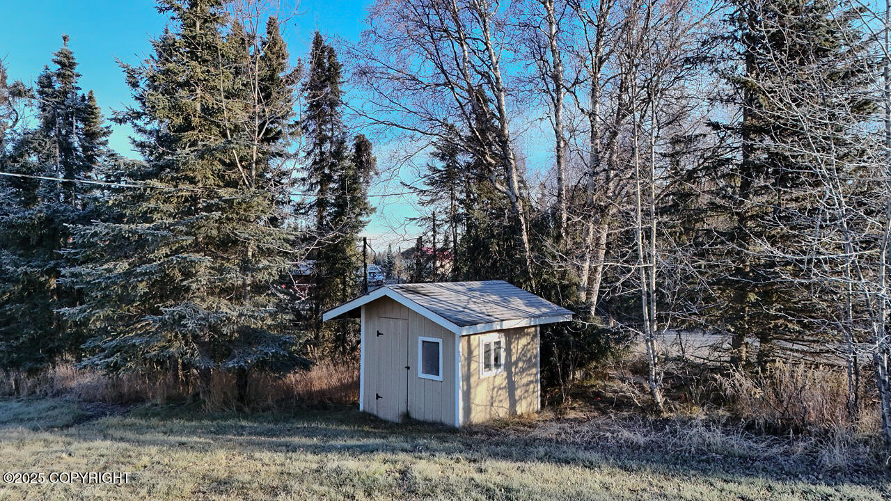 42016 Dolly Varden Way Property Photo 31
