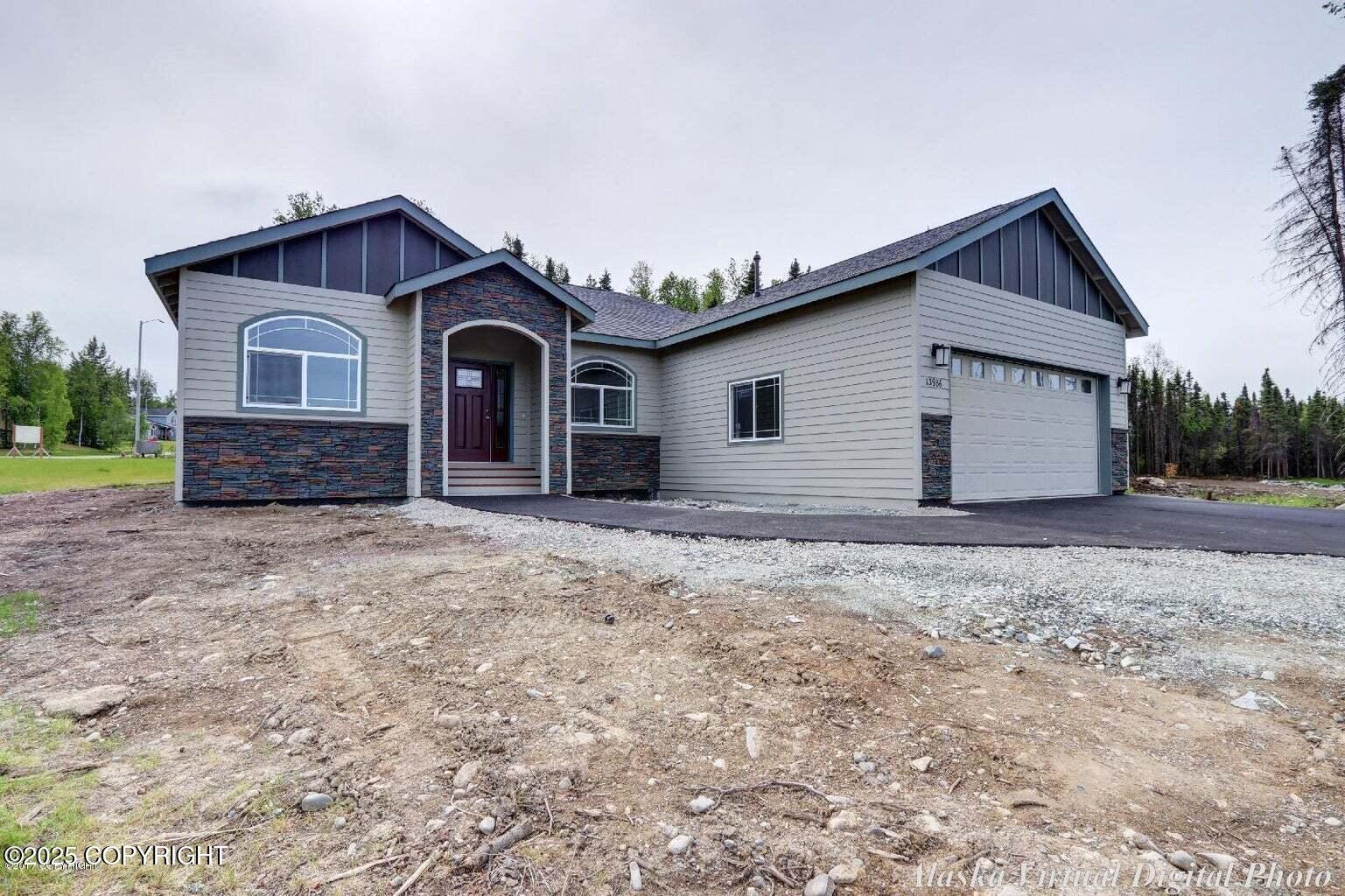 4121 E Harman Loop Property Photo 1