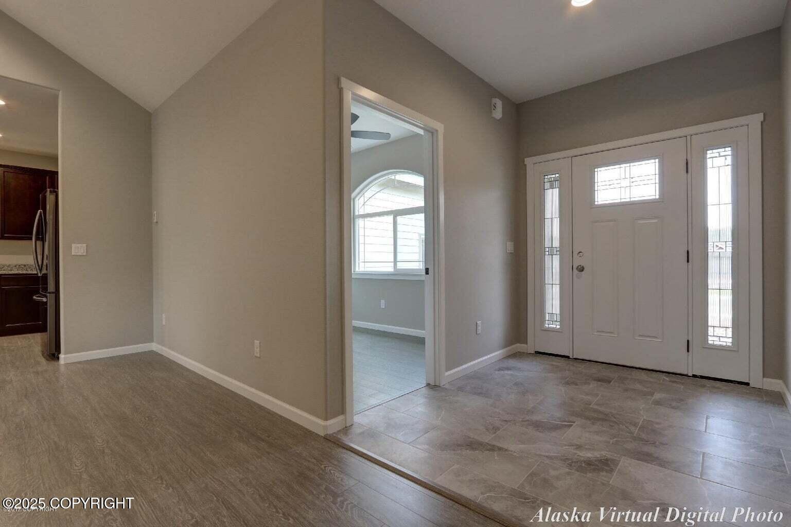4121 E Harman Loop Property Photo 4
