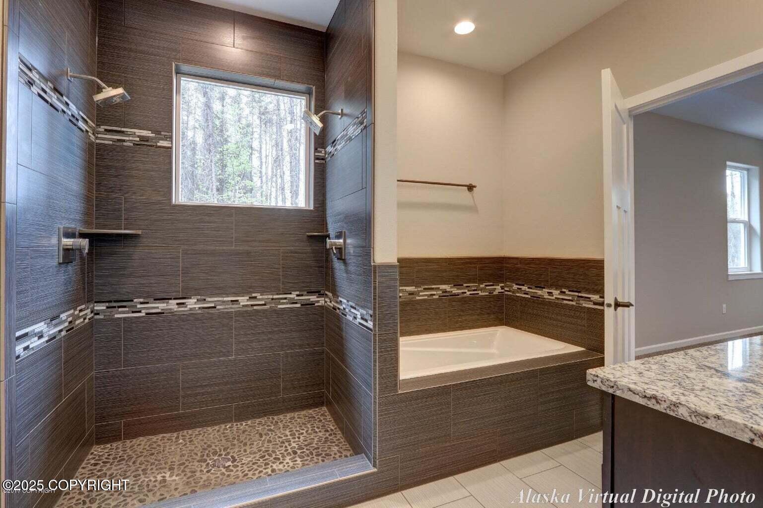 4121 E Harman Loop Property Photo 22
