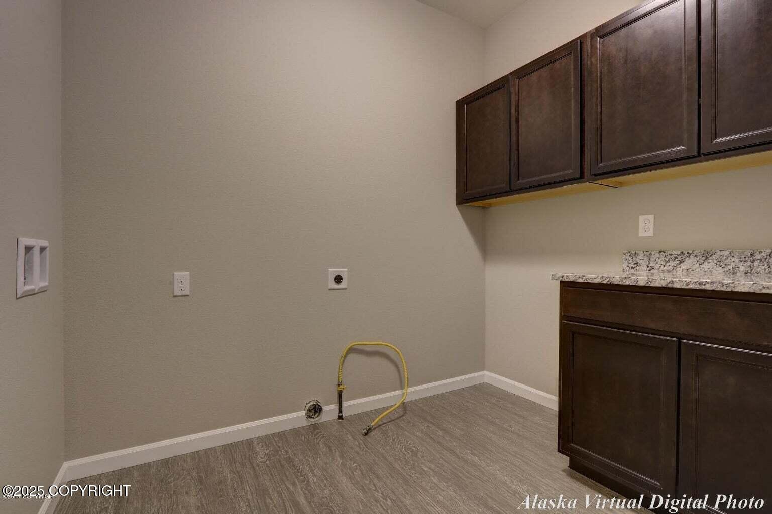 4121 E Harman Loop Property Photo 24