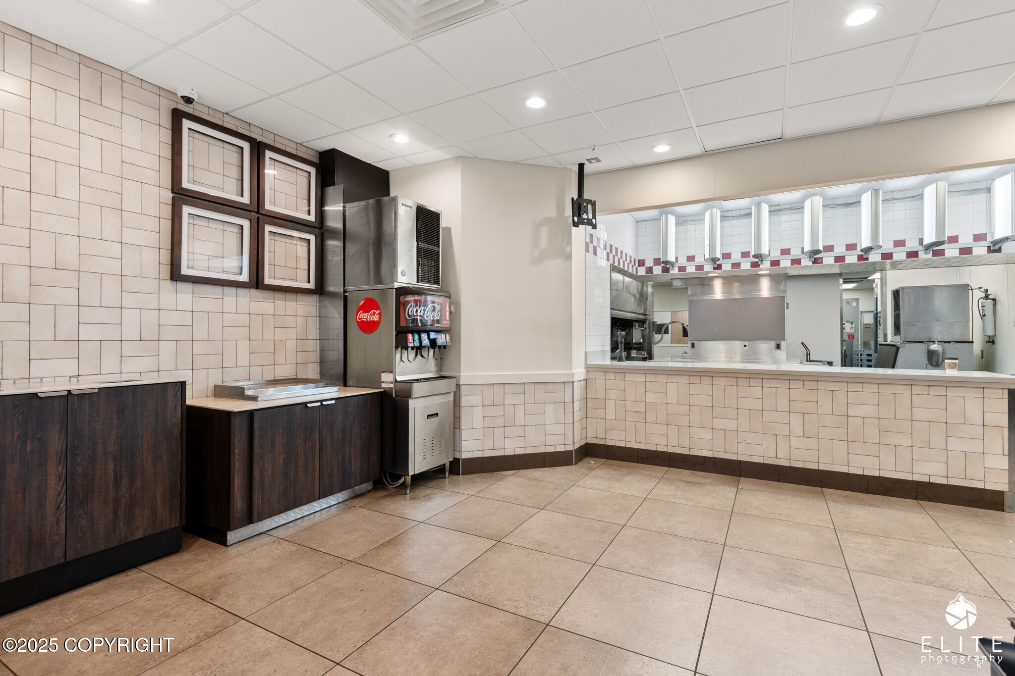4407 Spenard Road Property Photo 10