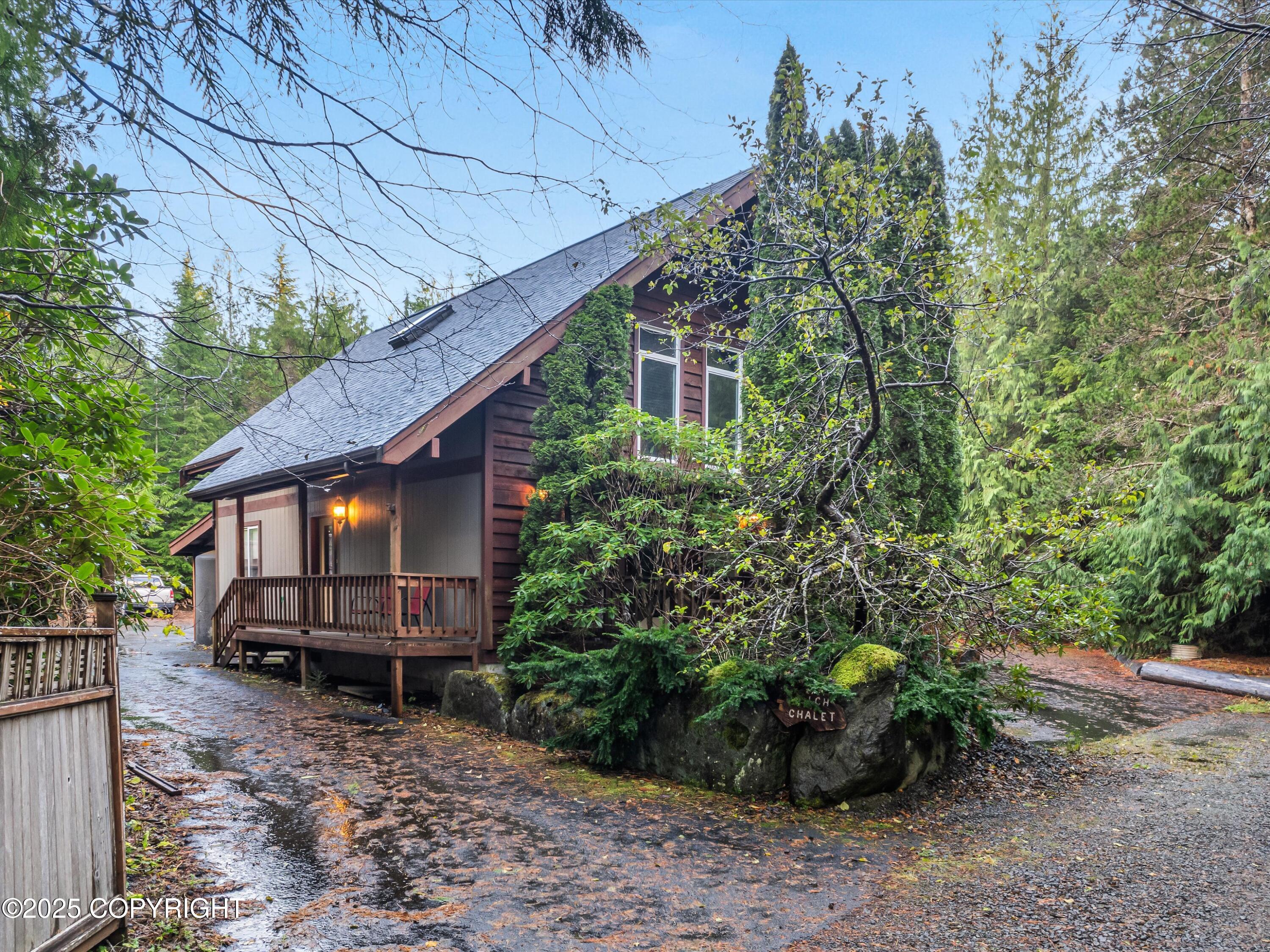 277 Huddle Road Property Photo 3