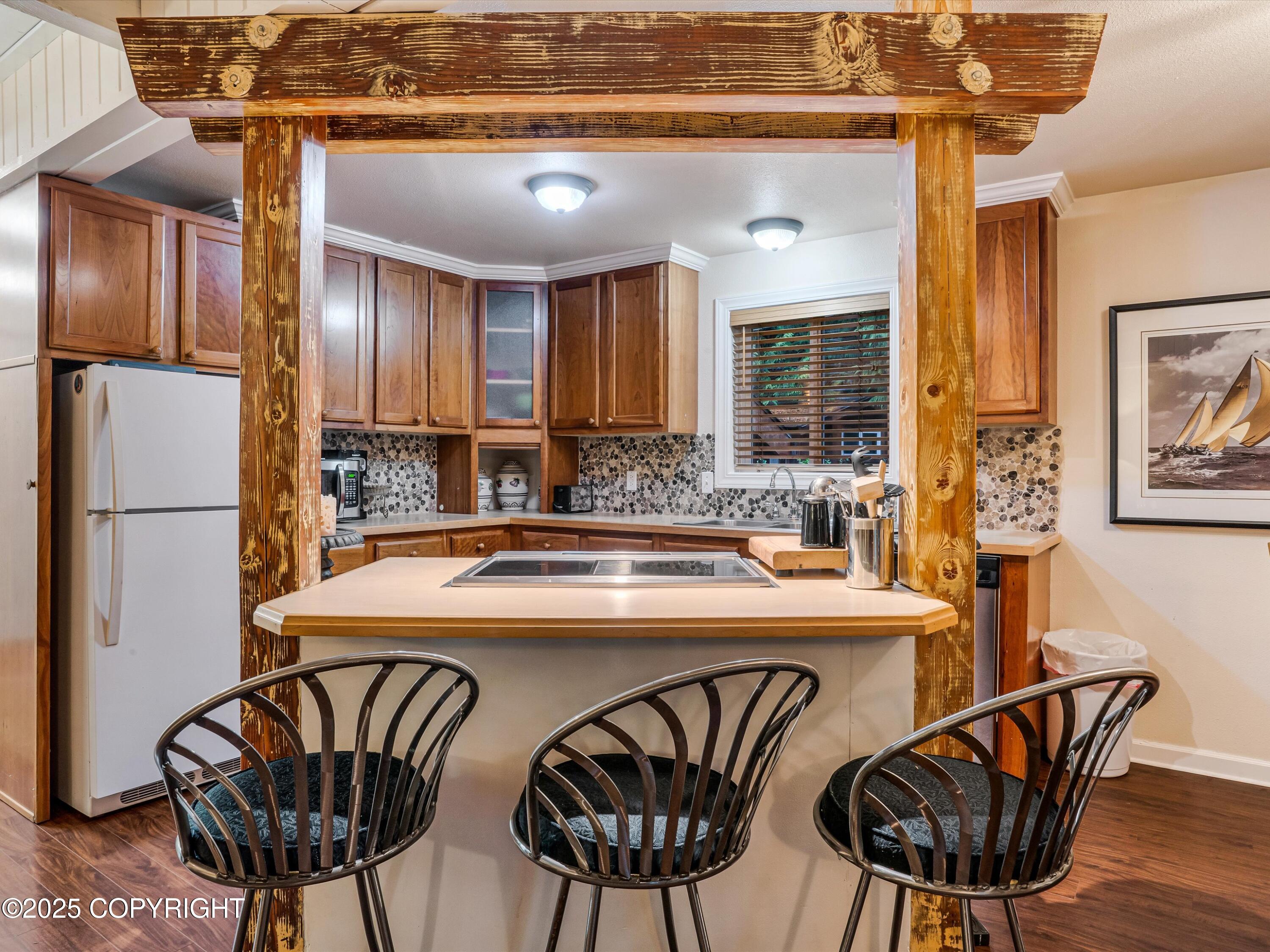 277 Huddle Road Property Photo 9