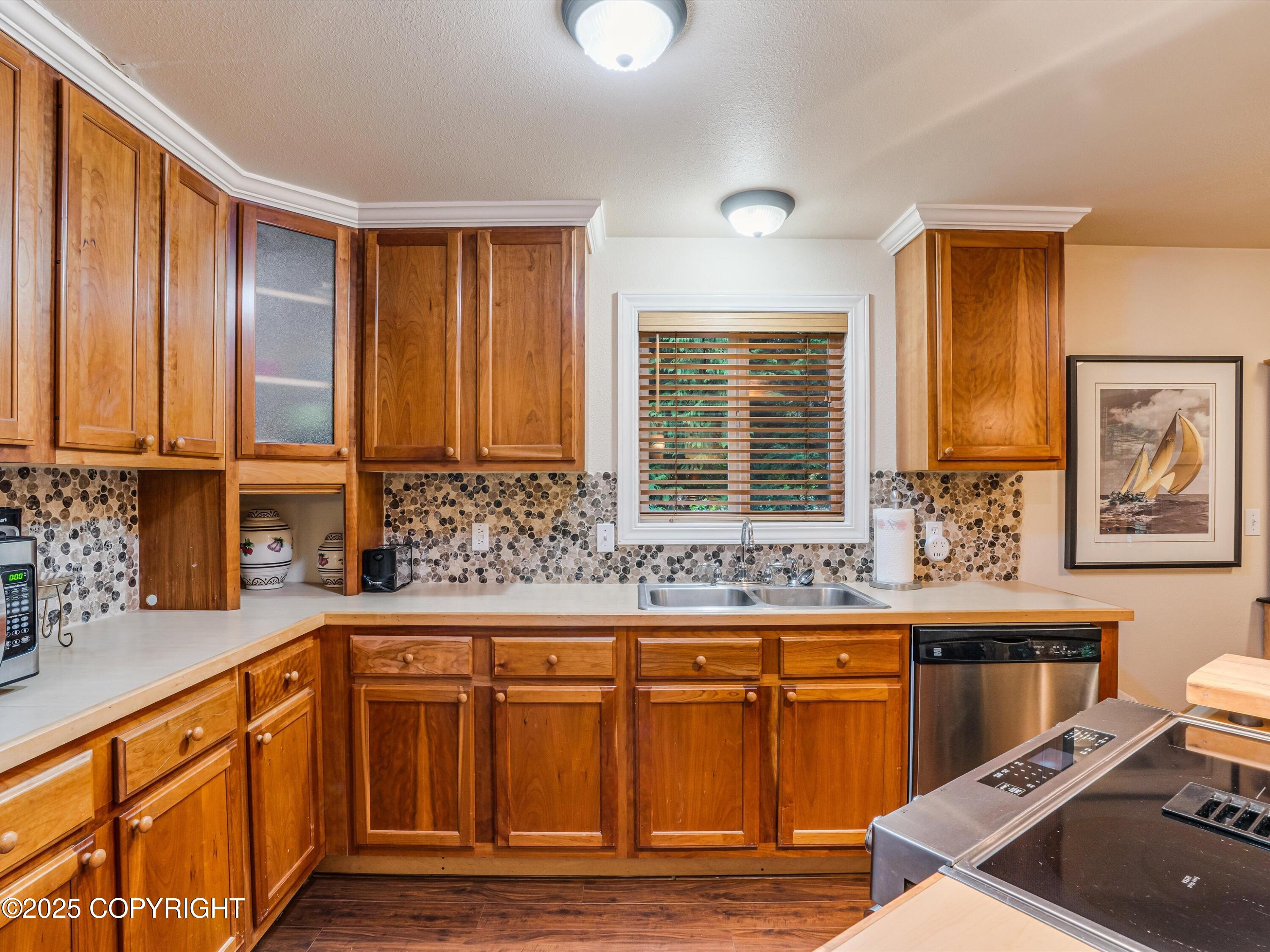 277 Huddle Road Property Photo 11