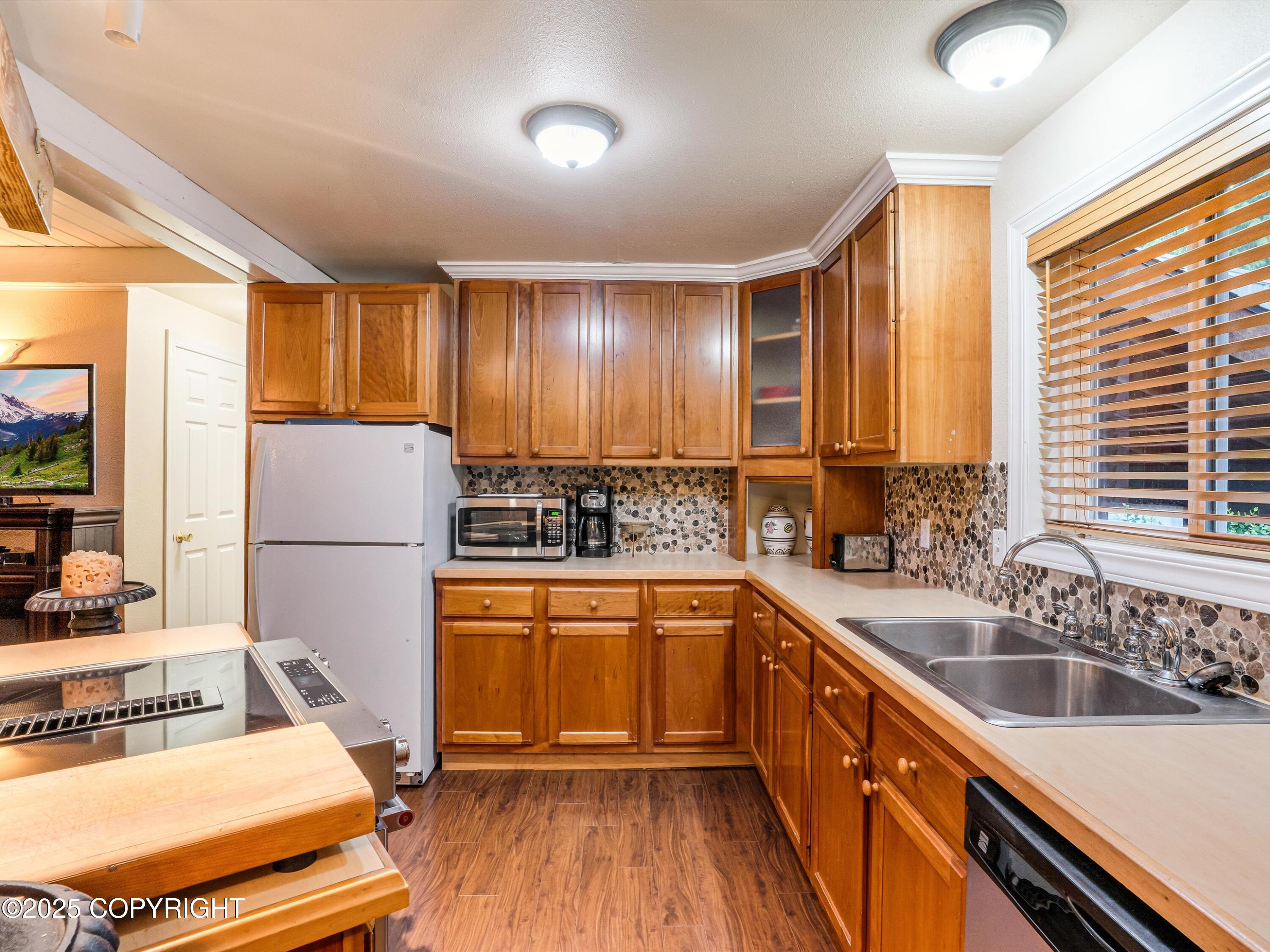 277 Huddle Road Property Photo 12