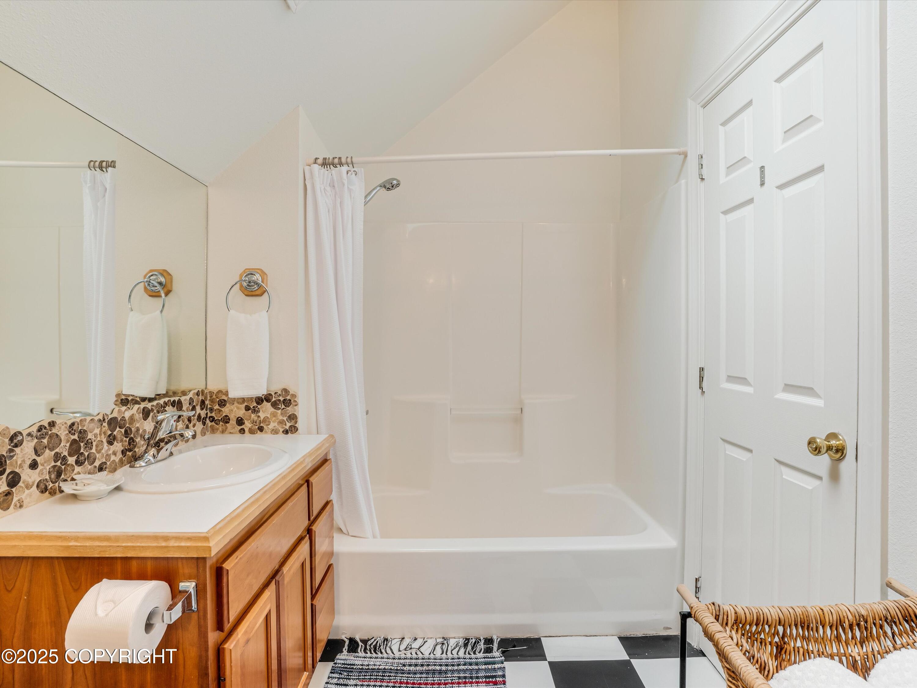 277 Huddle Road Property Photo 19
