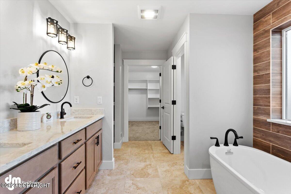 2206 S Sanctuary Drive Property Photo 11