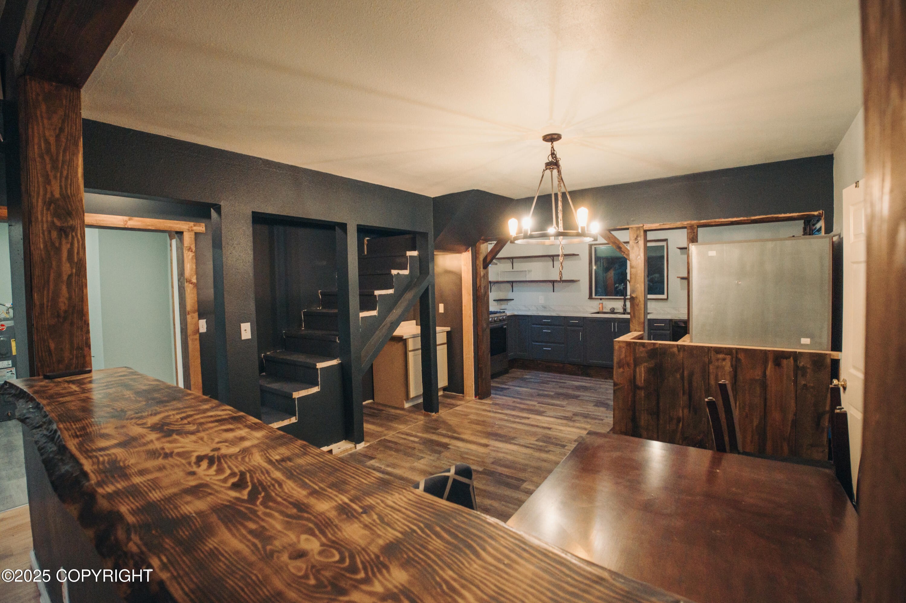 725 D Mitkof Highway Property Photo 6