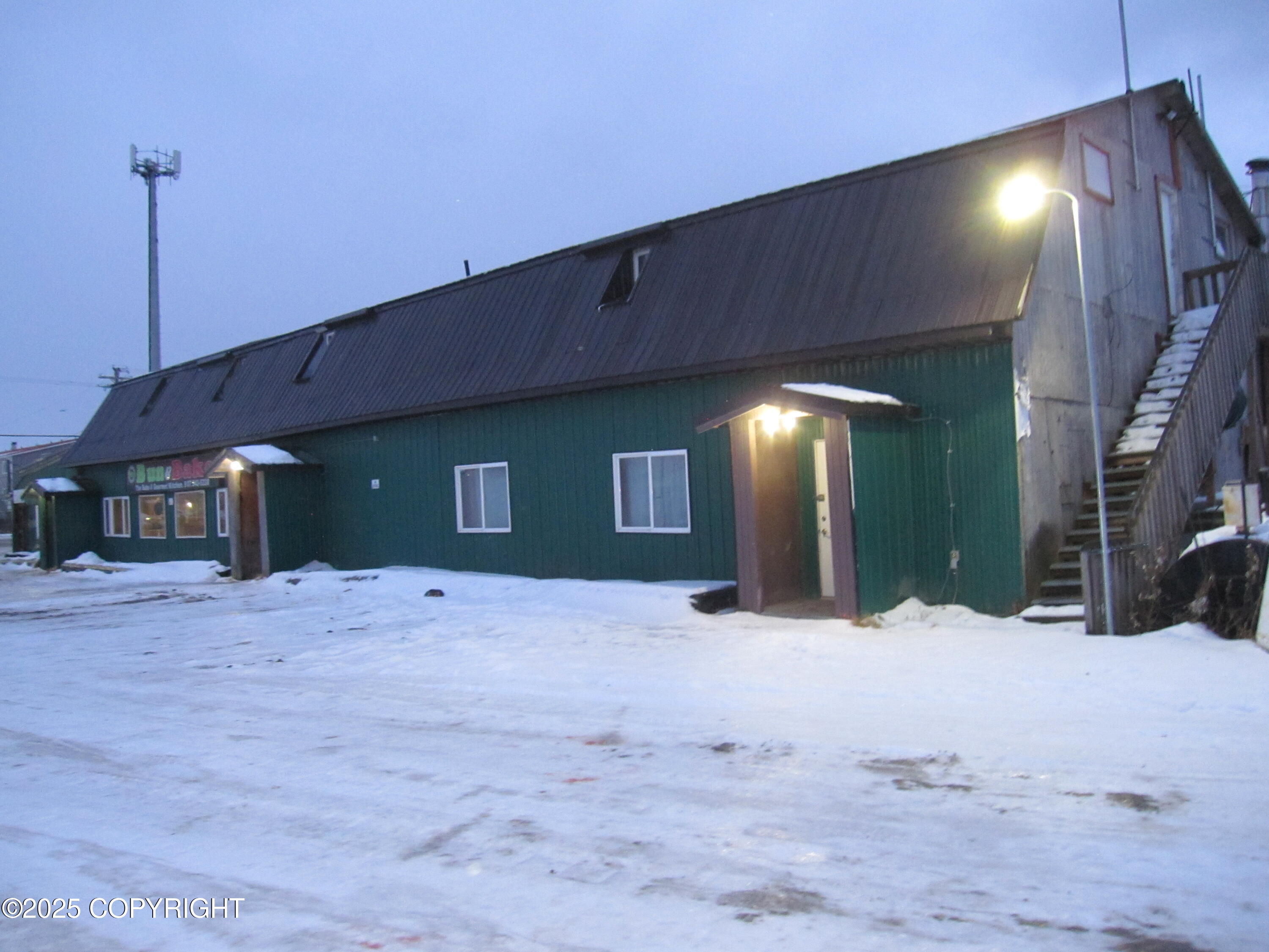 401 Ridgecrest Drive Property Photo 1