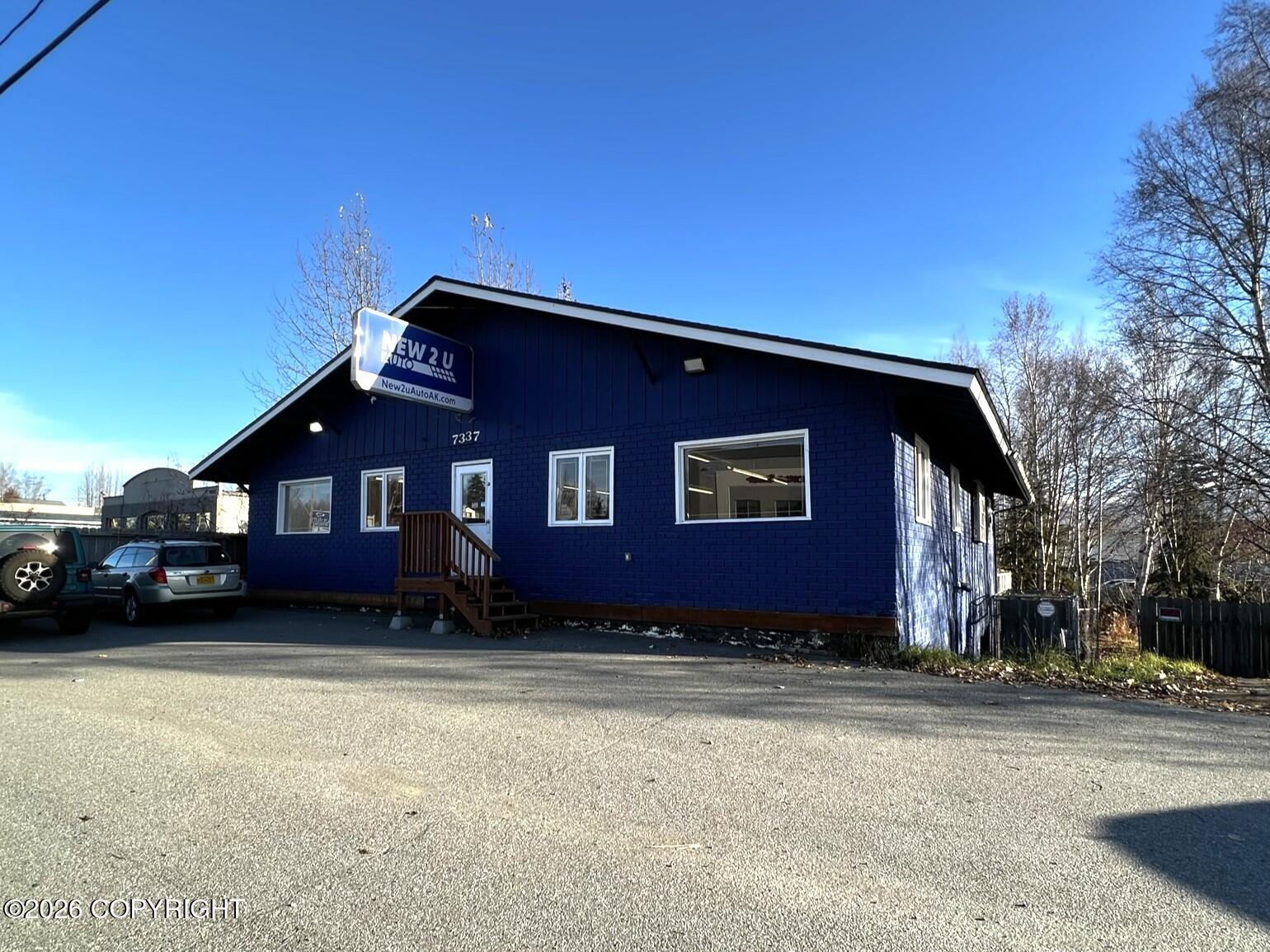 7337 Old Seward Highway Property Photo 1