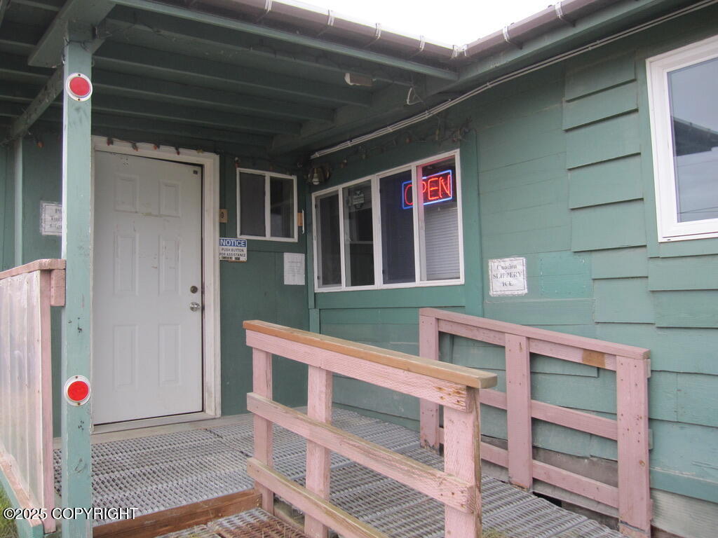 411-413 4th Avenue Property Photo 2