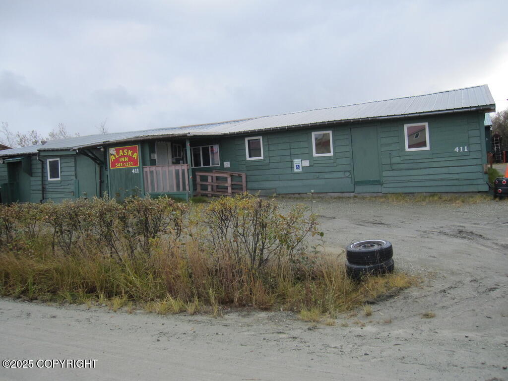 411-413 4th Avenue Property Photo 10