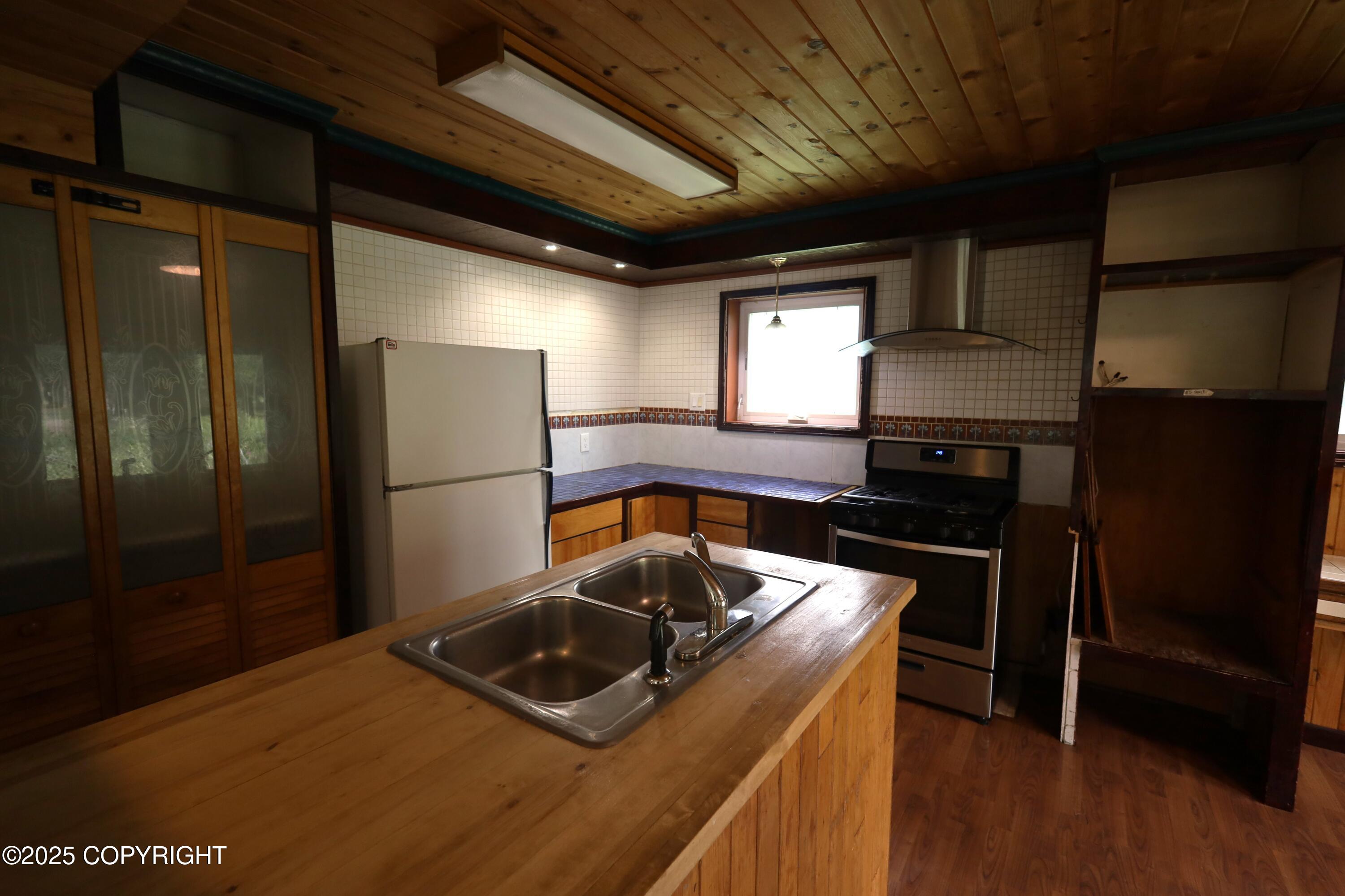 49 Mespelt Street Property Photo 18