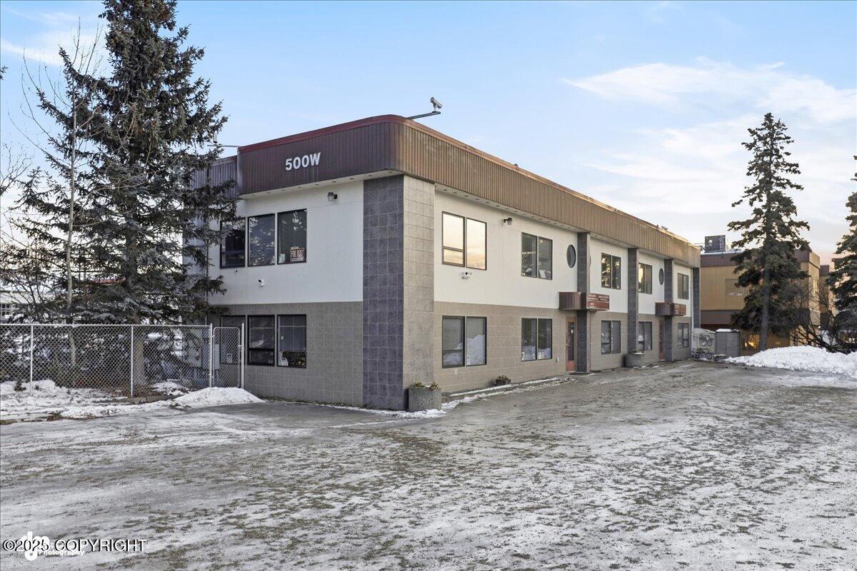 500 W 27th Avenue #d Property Photo 2