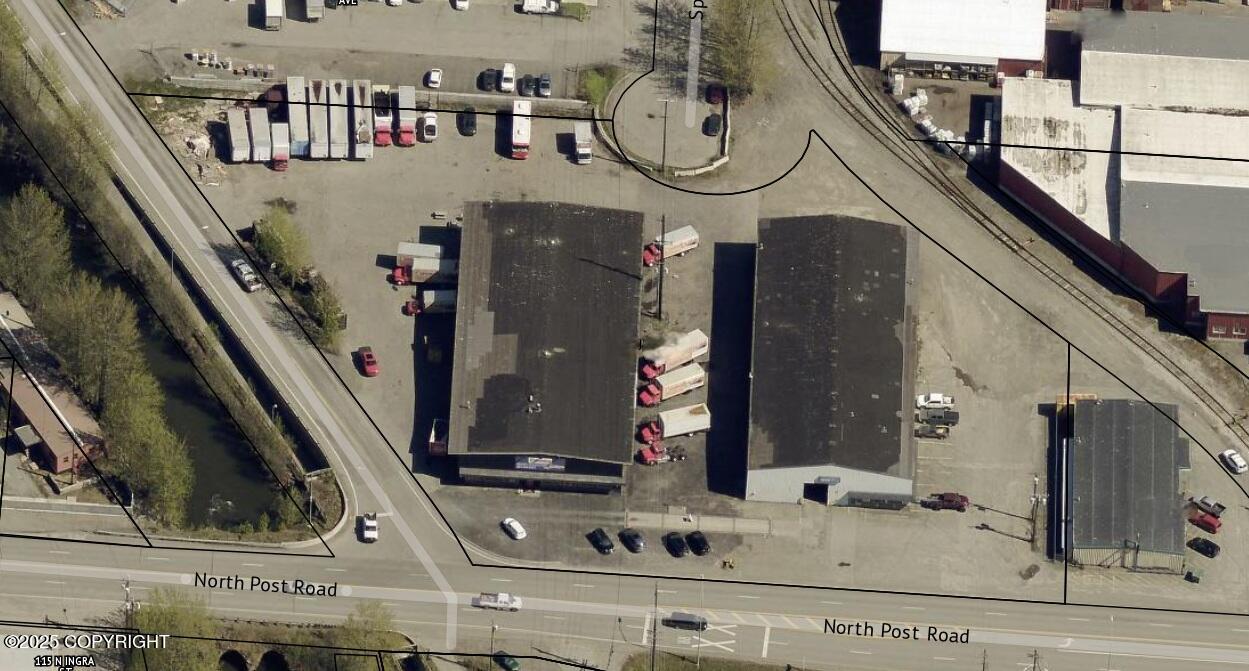 135 & 209 N Post Road Property Photo 3
