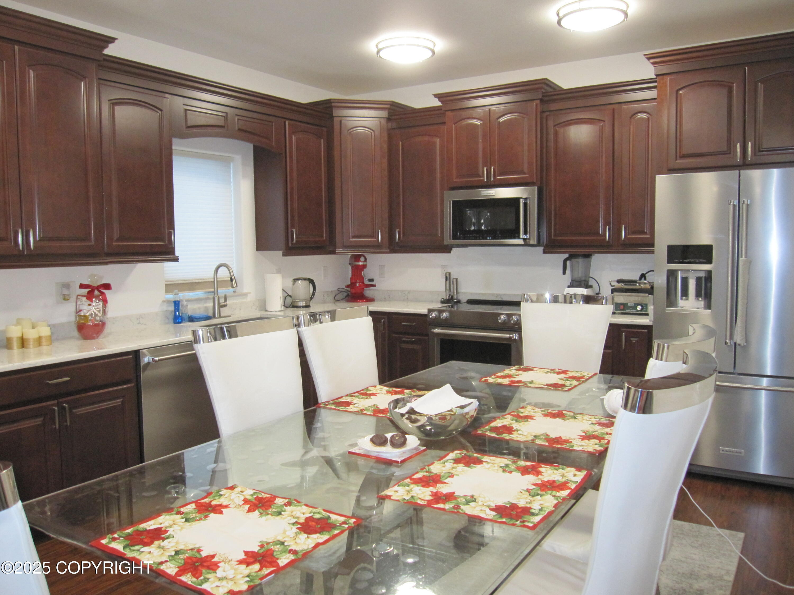 5512 Isaac Hawk Property Photo 11